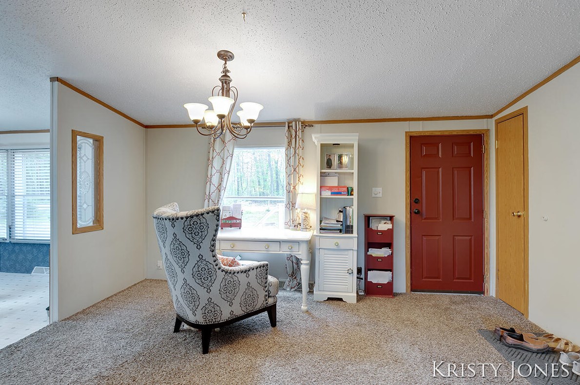 1705 Archwood Dr, Wayland MI  49348-9047 exterior