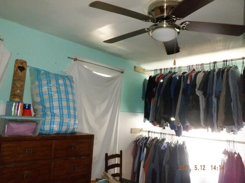 924 Stockbridge Ave, Kalamazoo MI 49001-3810 exterior