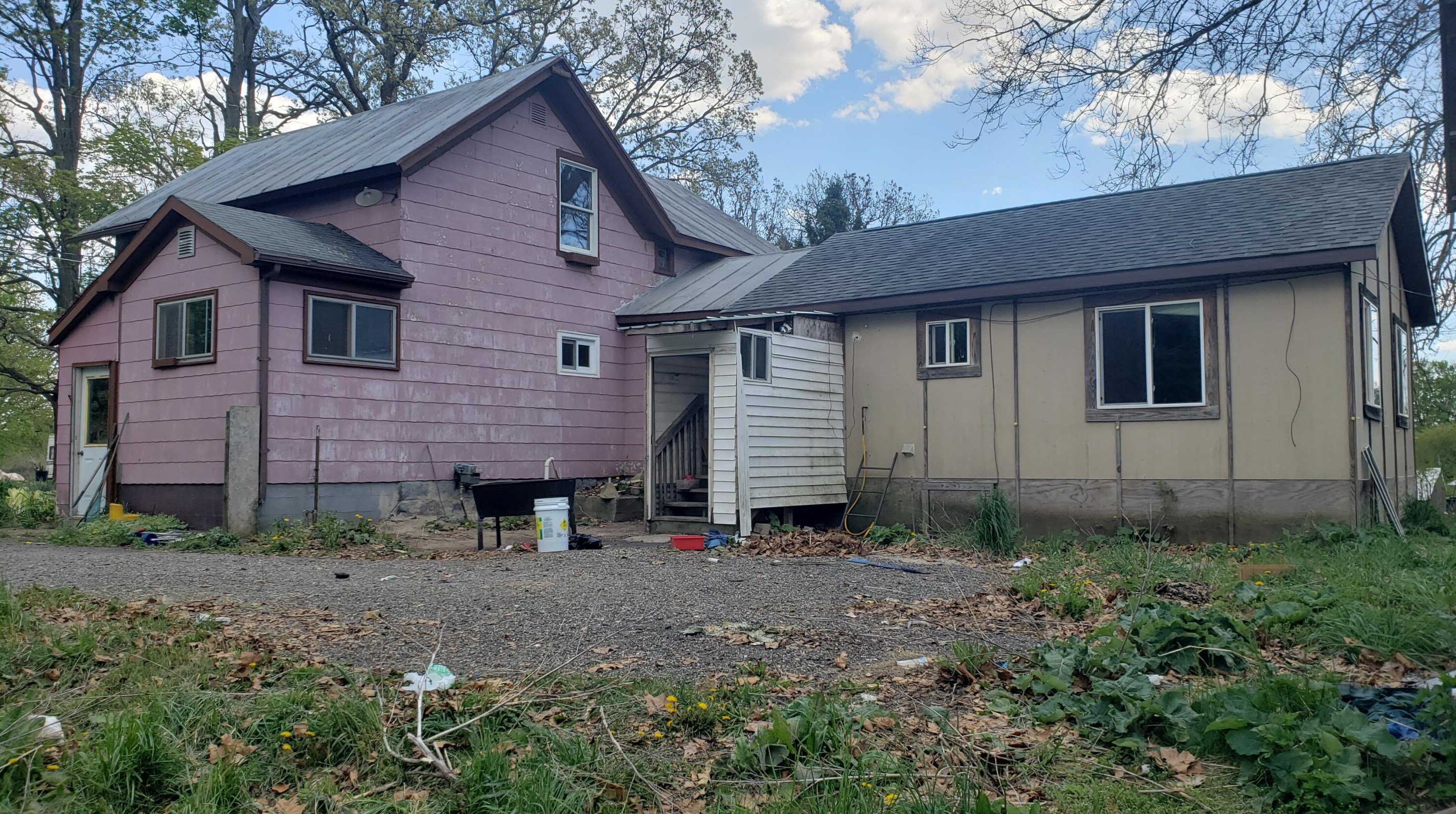 1891 Dick Rd, Ionia, MI 48846