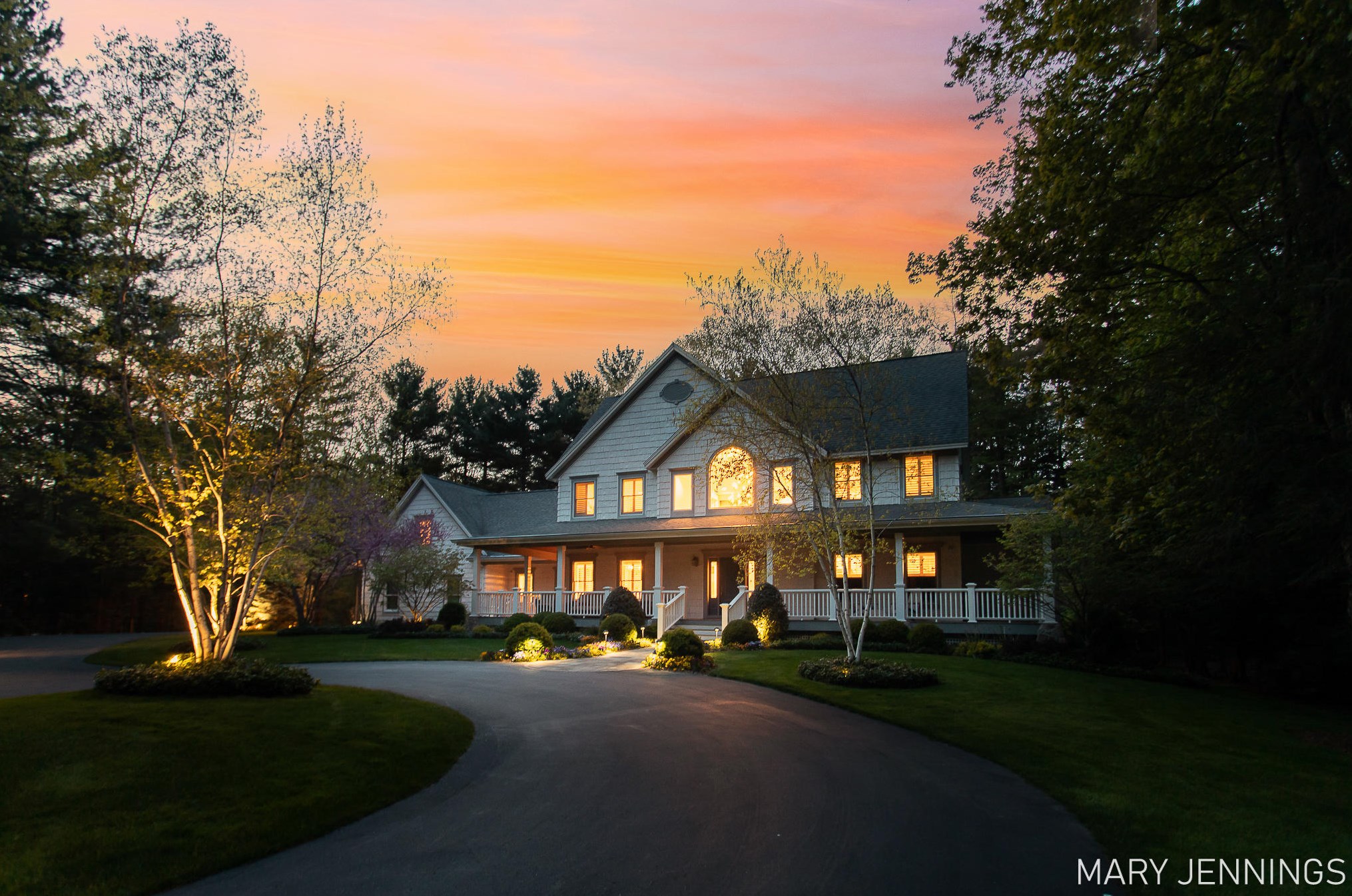 15975 Claire Ln, Spring Lake, MI 49456-9693