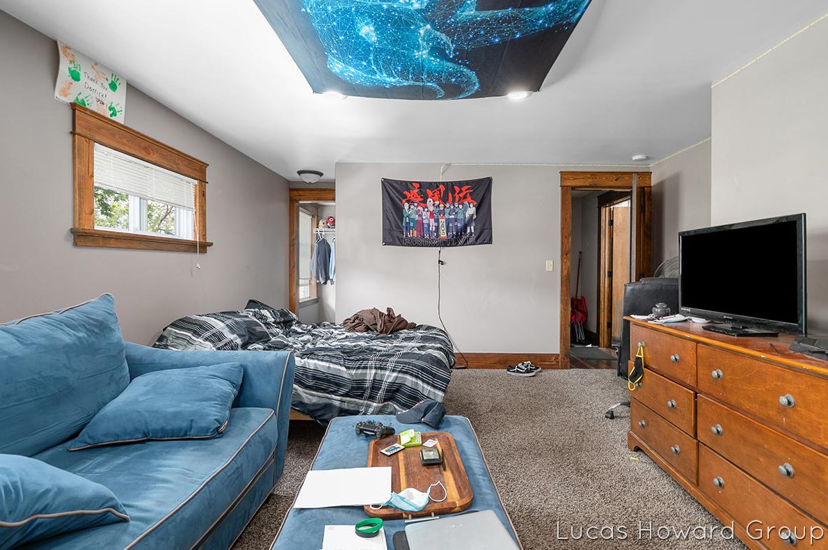 855 3 St, Grand Rapids MI 49504-5128 exterior