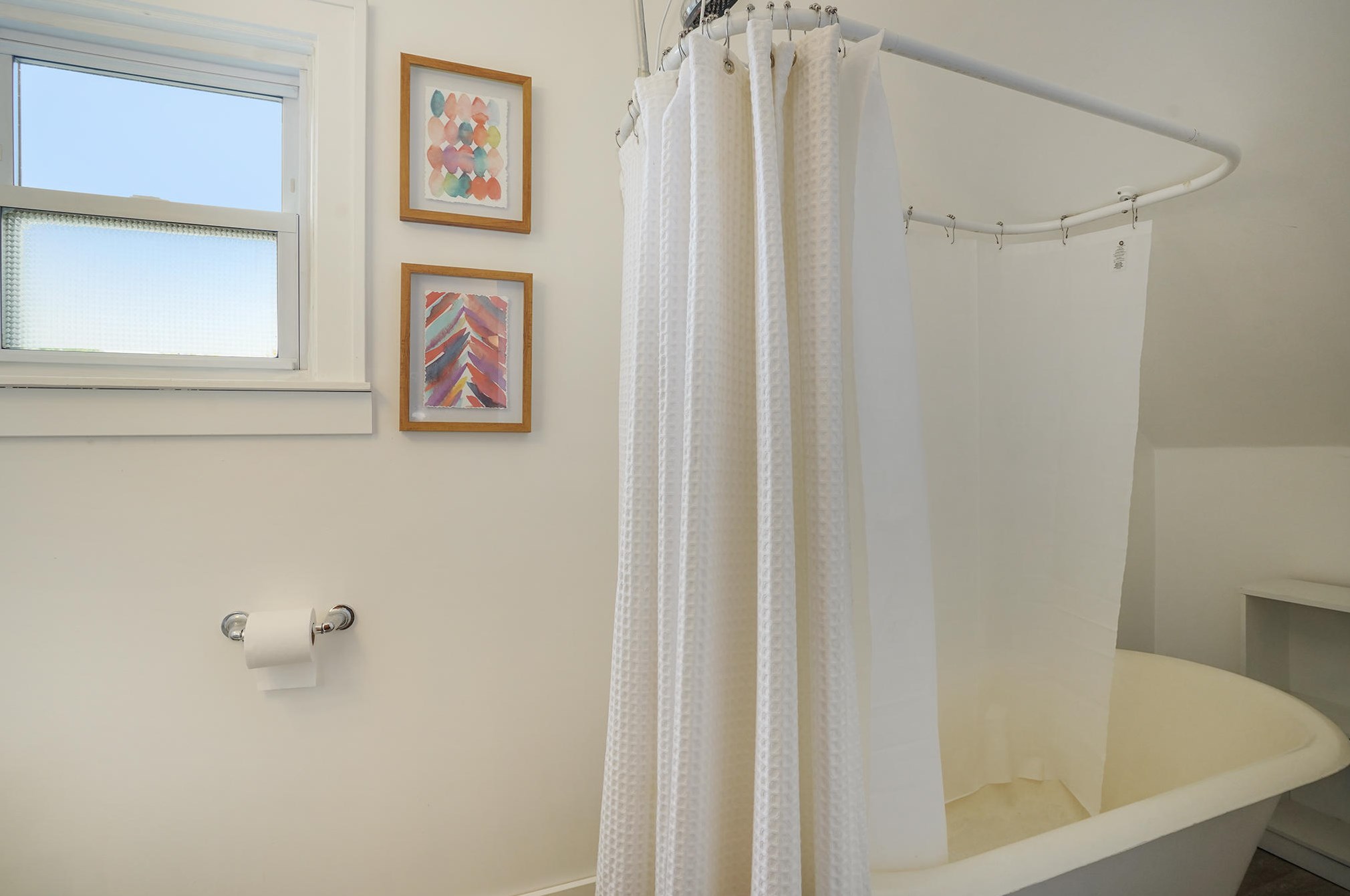 1055 Walker, Grand Rapids MI 49504-4063 exterior