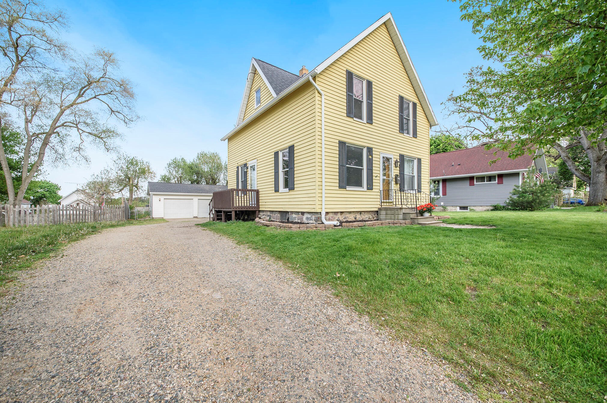 358 Quarterline St, Portland, MI 48875