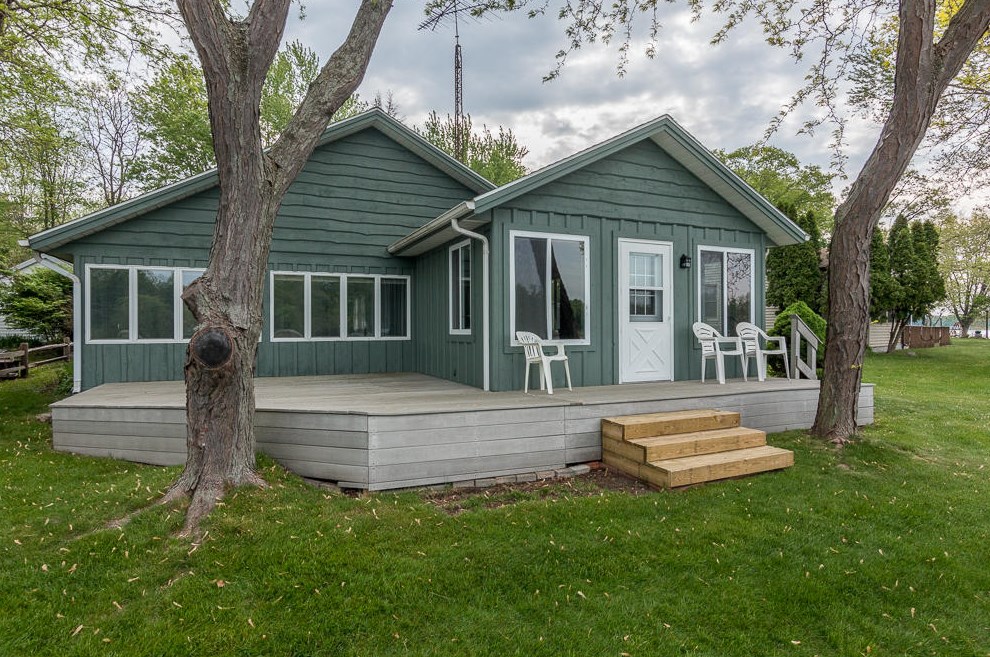 83720 Fritz Dr, Decatur, MI 49045