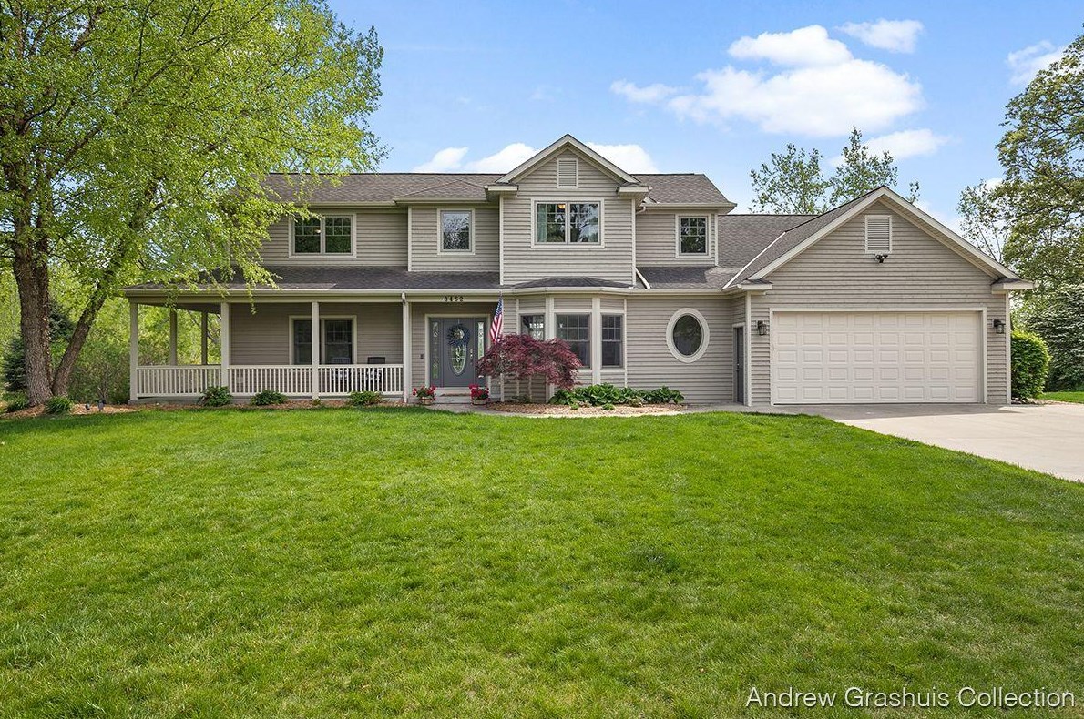 8462 Dunmore Ct, Ada, MI 49301-8416
