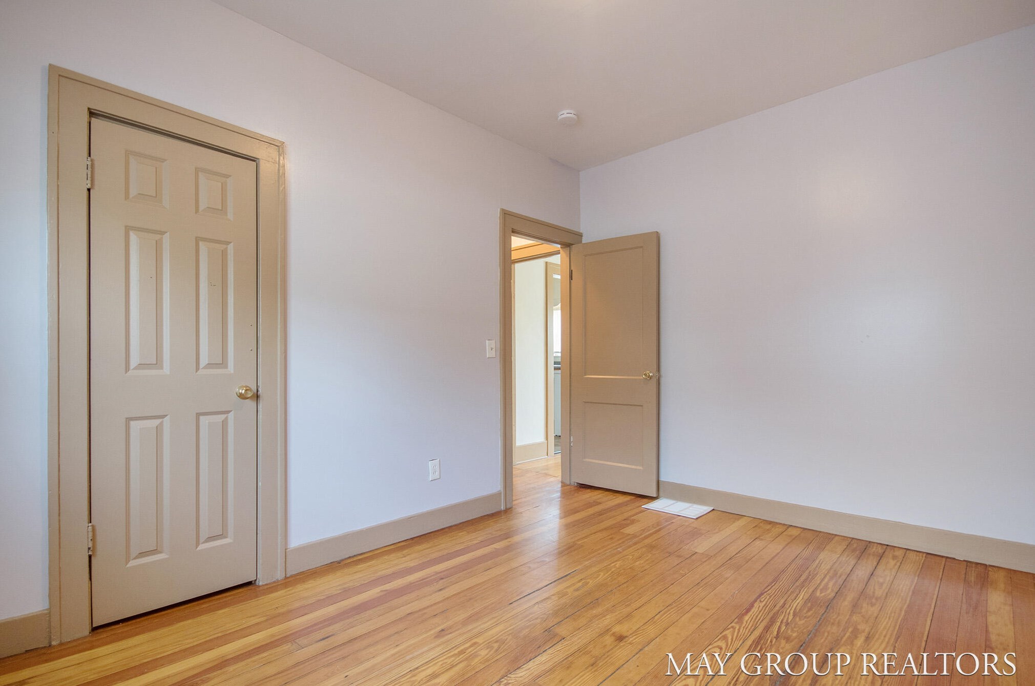 1632 Jefferson Ave, Grand Rapids MI 49507-2546 exterior