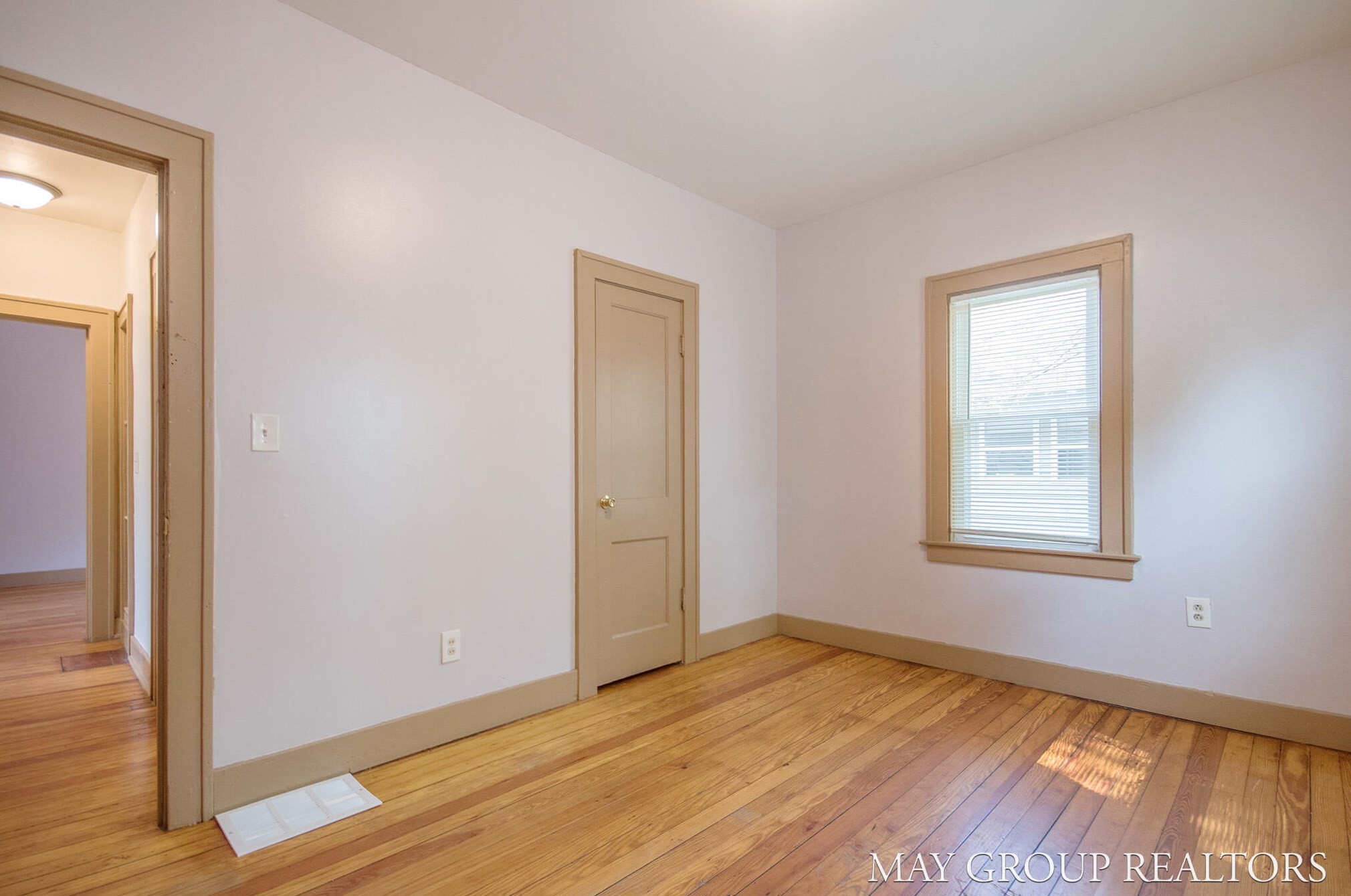 1632 Jefferson Ave, Grand Rapids MI 49507-2546 exterior