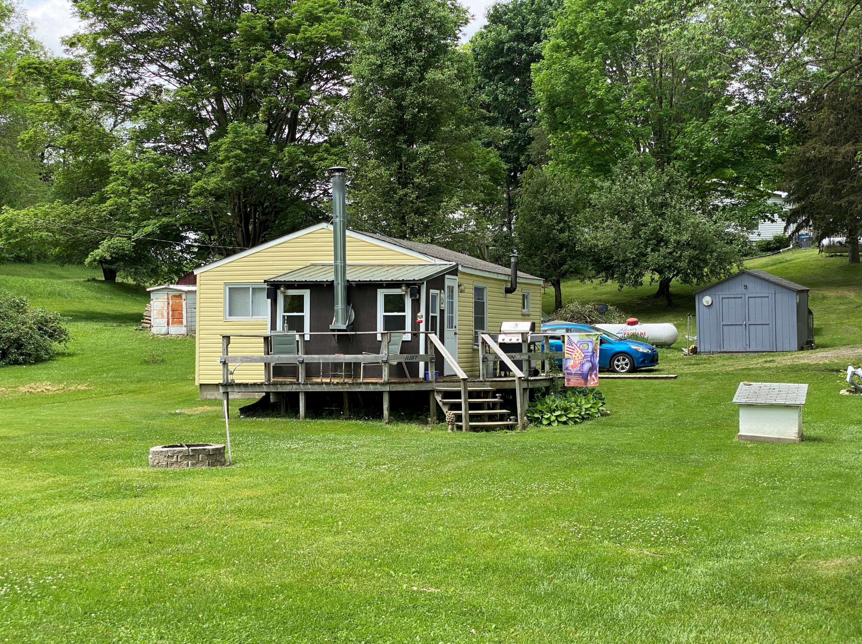 7593 Kathleen Dr, Reading, MI 49274