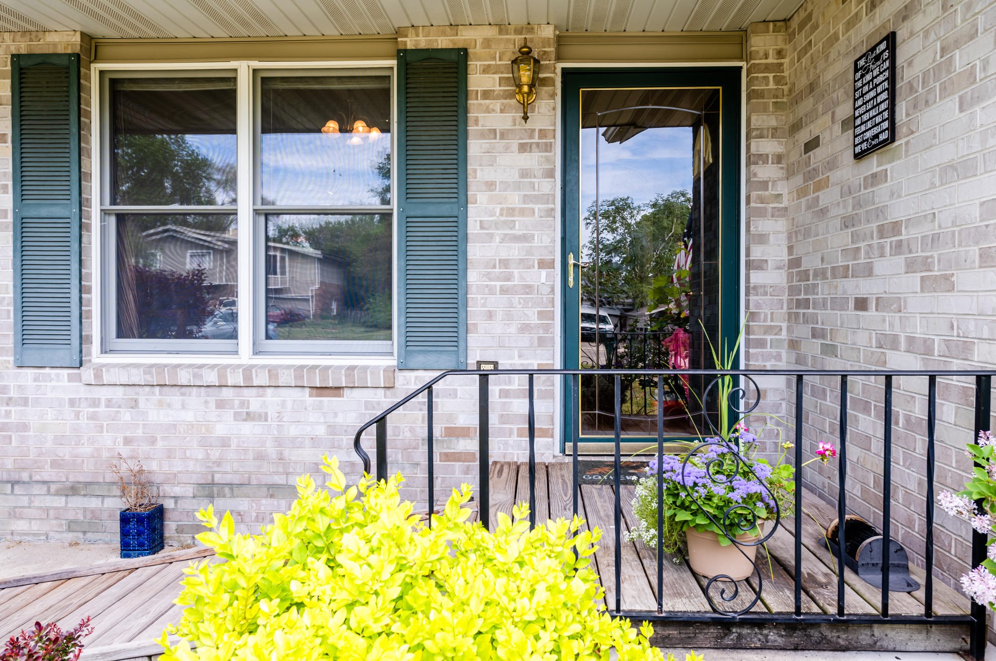 355 Timber Dr, Coloma, MI 49038-9708