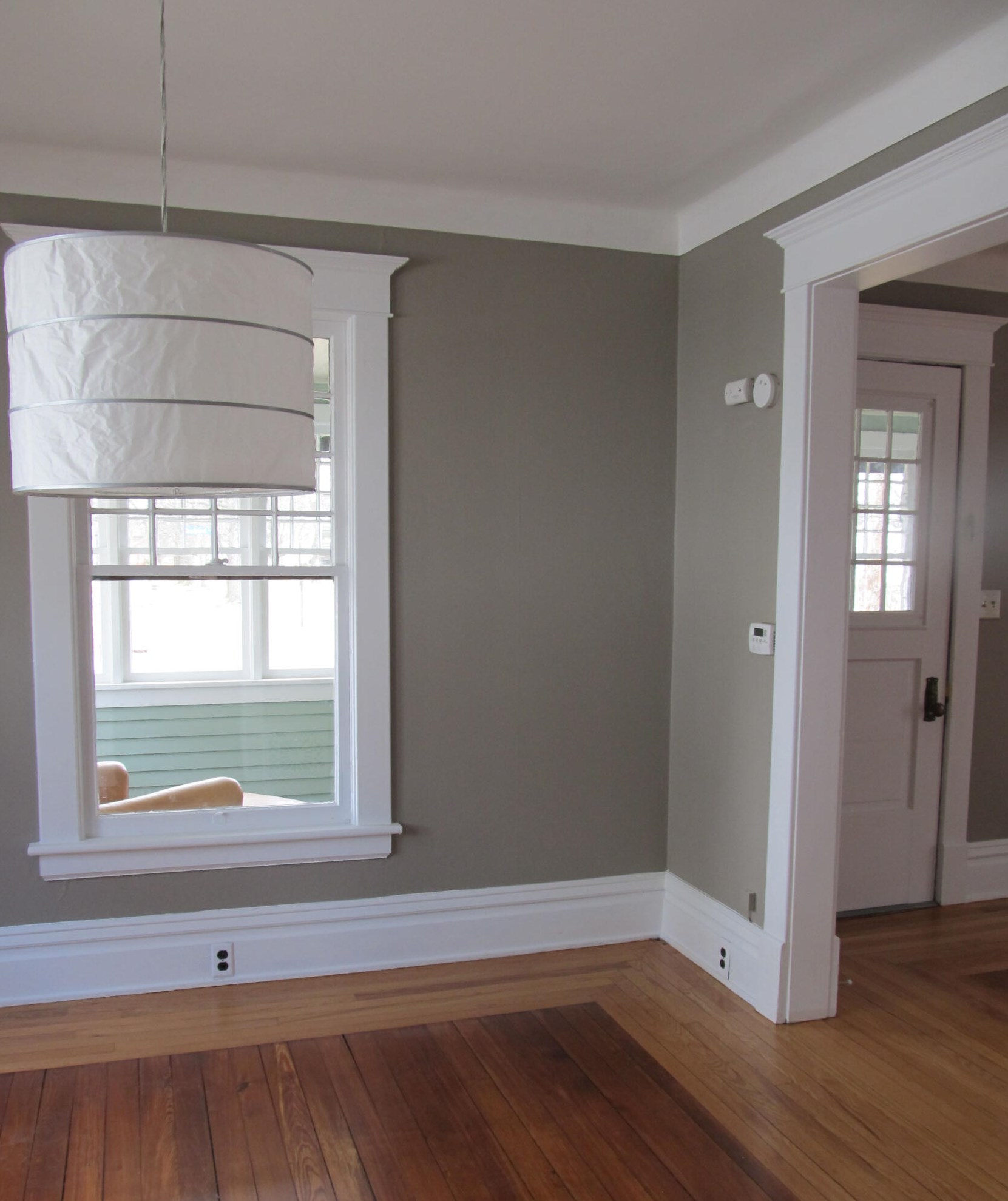 1814 Oakland Dr, Kalamazoo MI  49008-1854 exterior