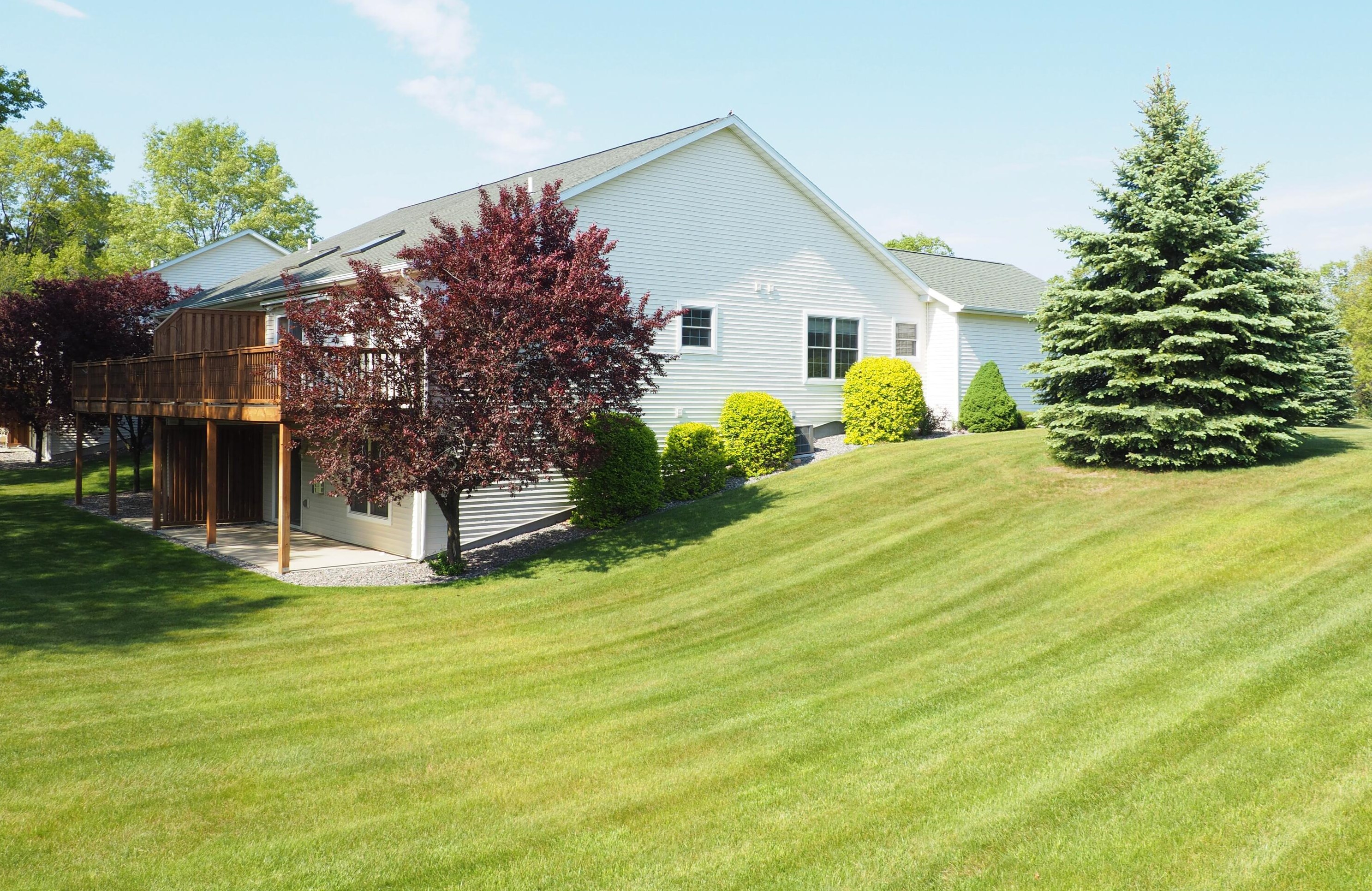 1972 Pine Ridge Dr, Stronach, MI 49660-8958