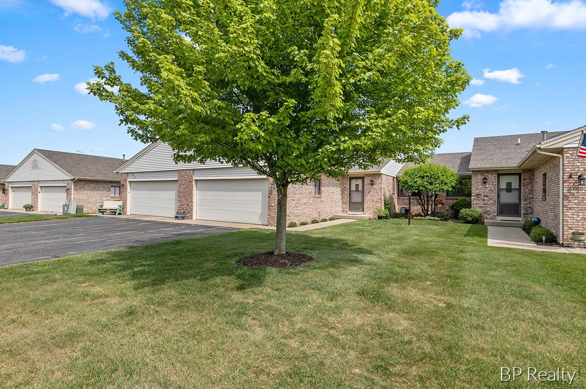 909 Bayou Dr, Byron Township, MI 49315-8323