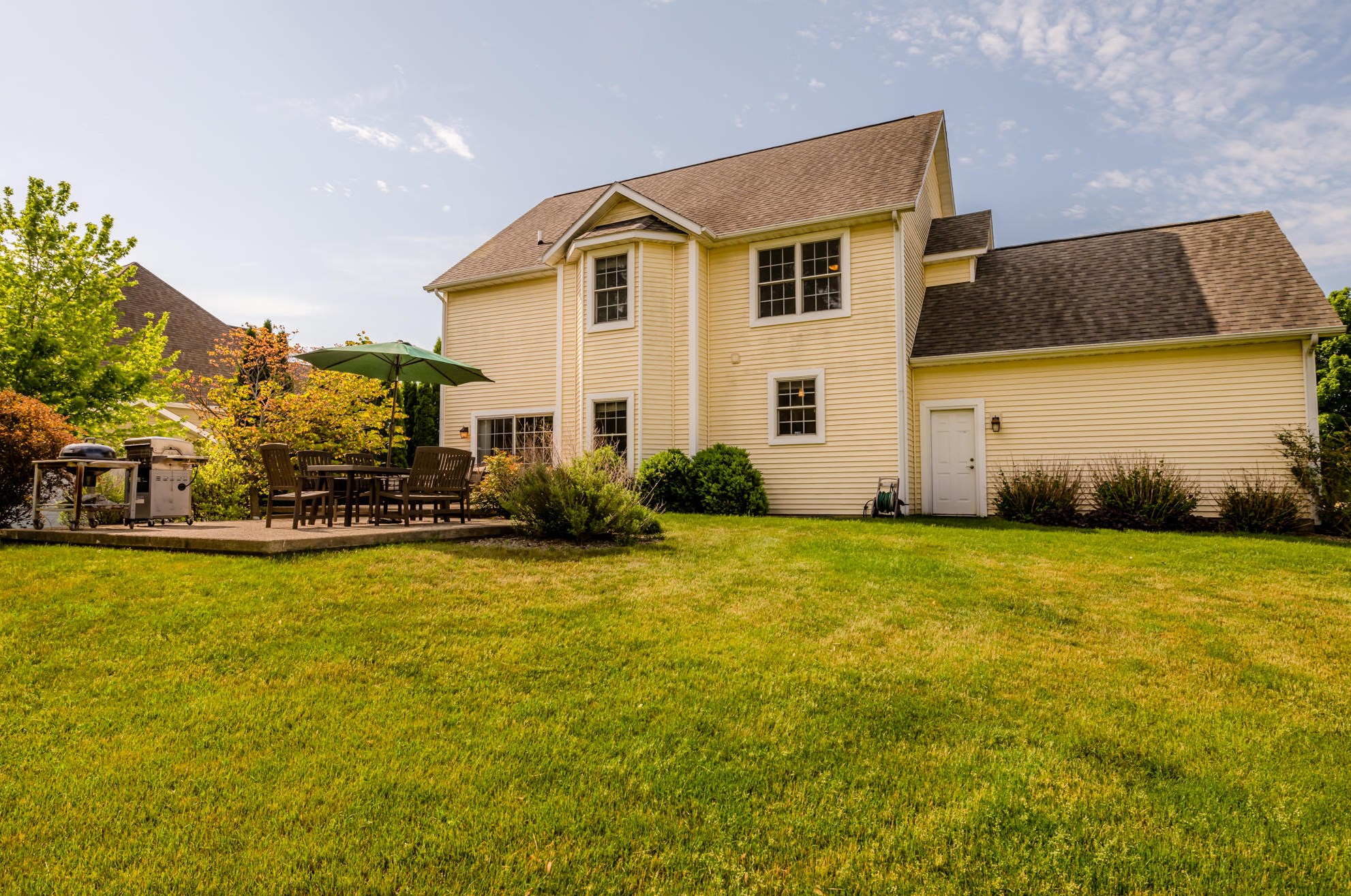 2175 Mccormick Trl, Stevensville MI  49127-8631 exterior