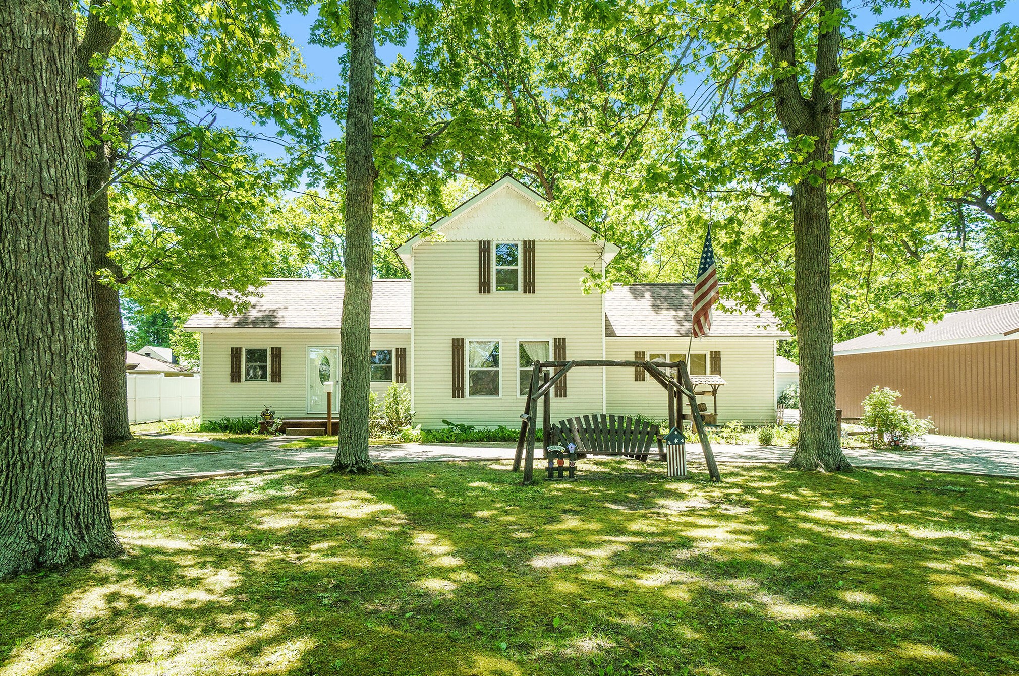 1339 28th St, Stronach, MI 49660-2553