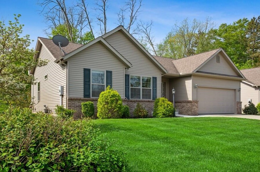 350 Carefree Ct, Niles, MI 49120-3470