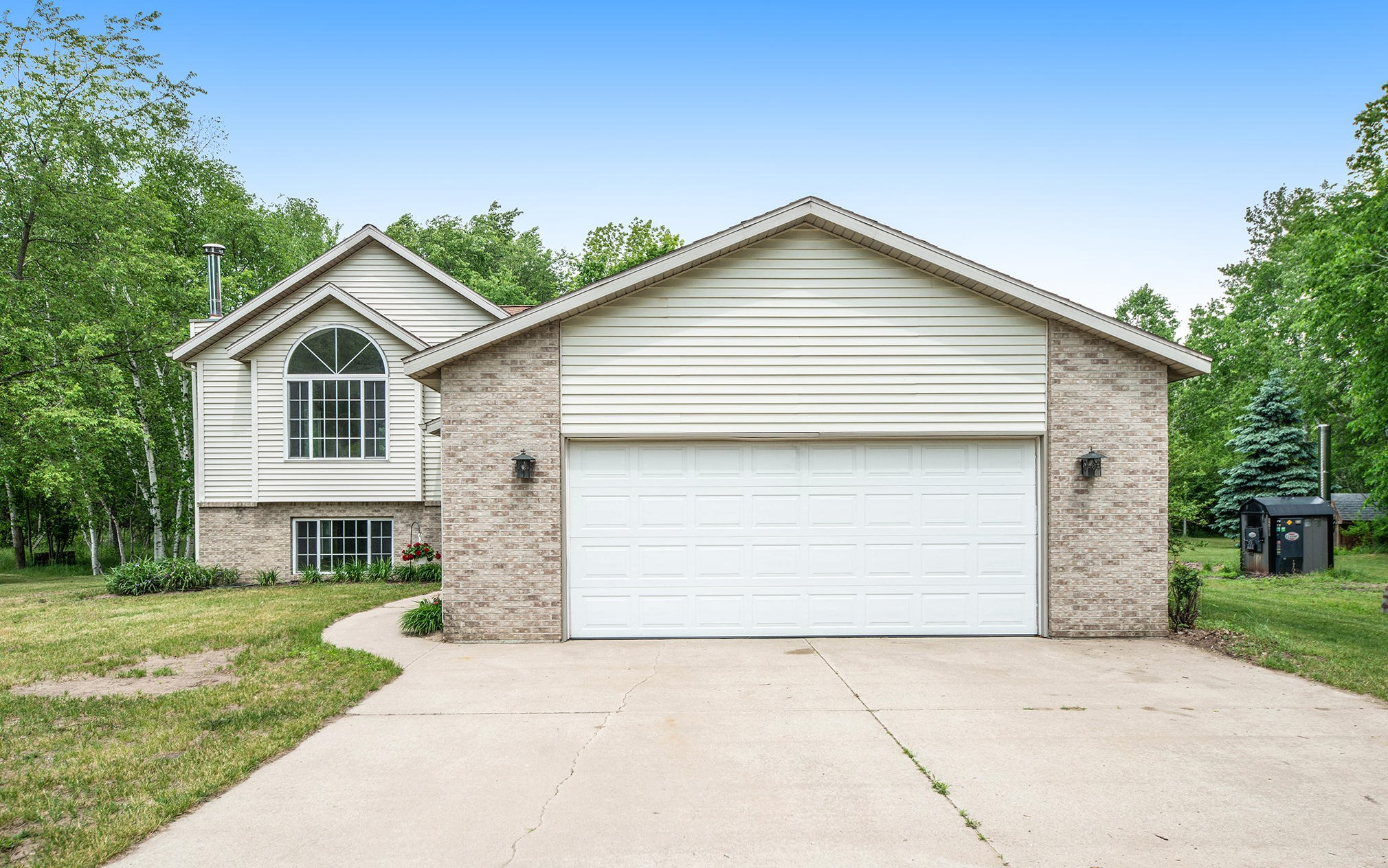 1637 N Slocum Rd, Ravenna, MI 49451