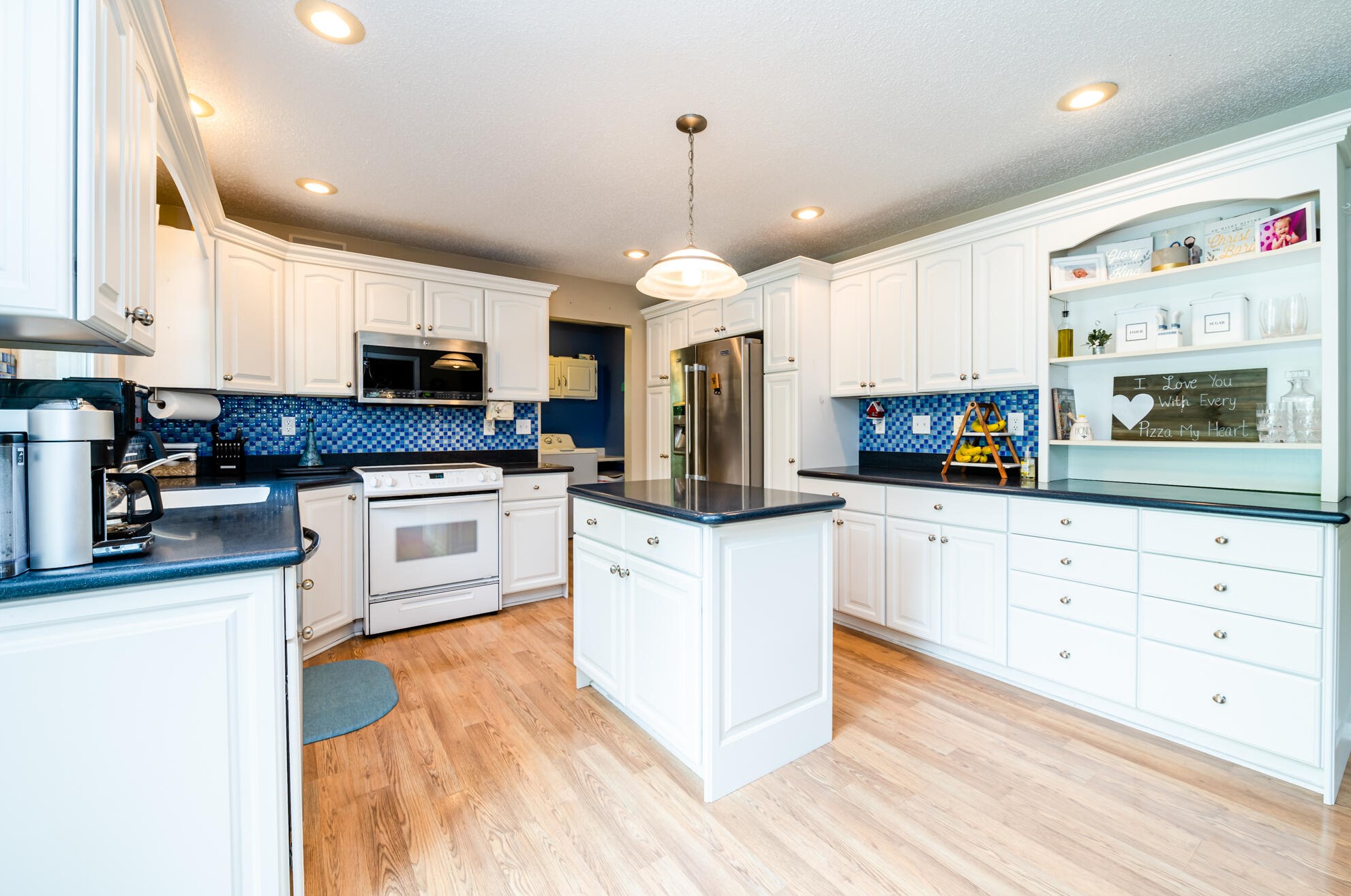 5172 Riverview Dr, Coloma MI  49038-9550 exterior