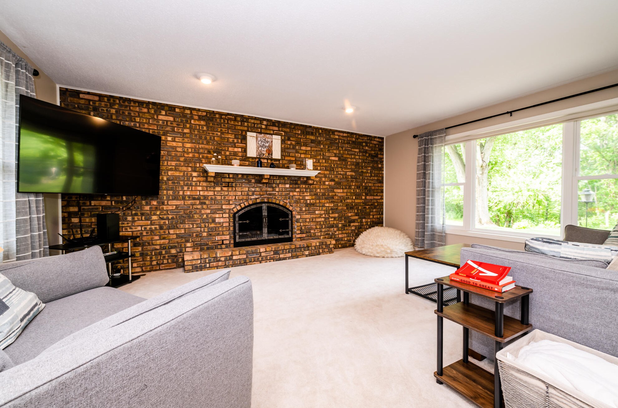 5172 Riverview Dr, Coloma MI  49038-9550 exterior