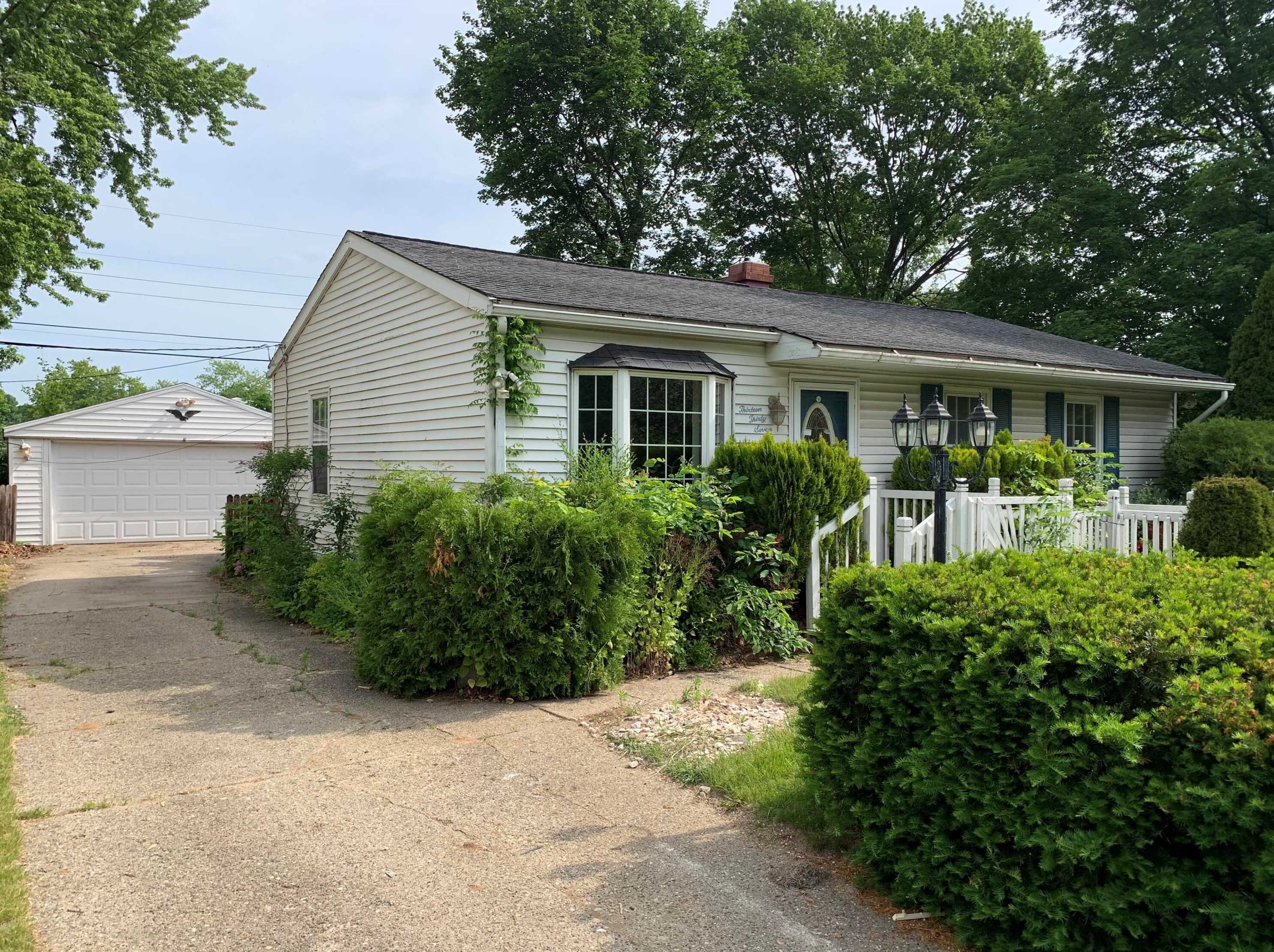 1337 Fulkerson Rd, Niles, MI 49120-4561