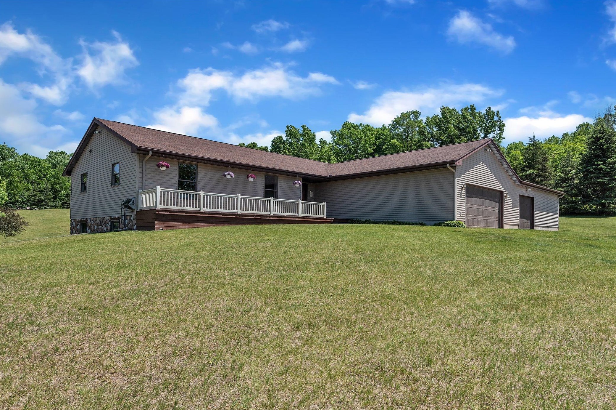 219 Vickeryville Rd, Stanton, MI 48888-9570