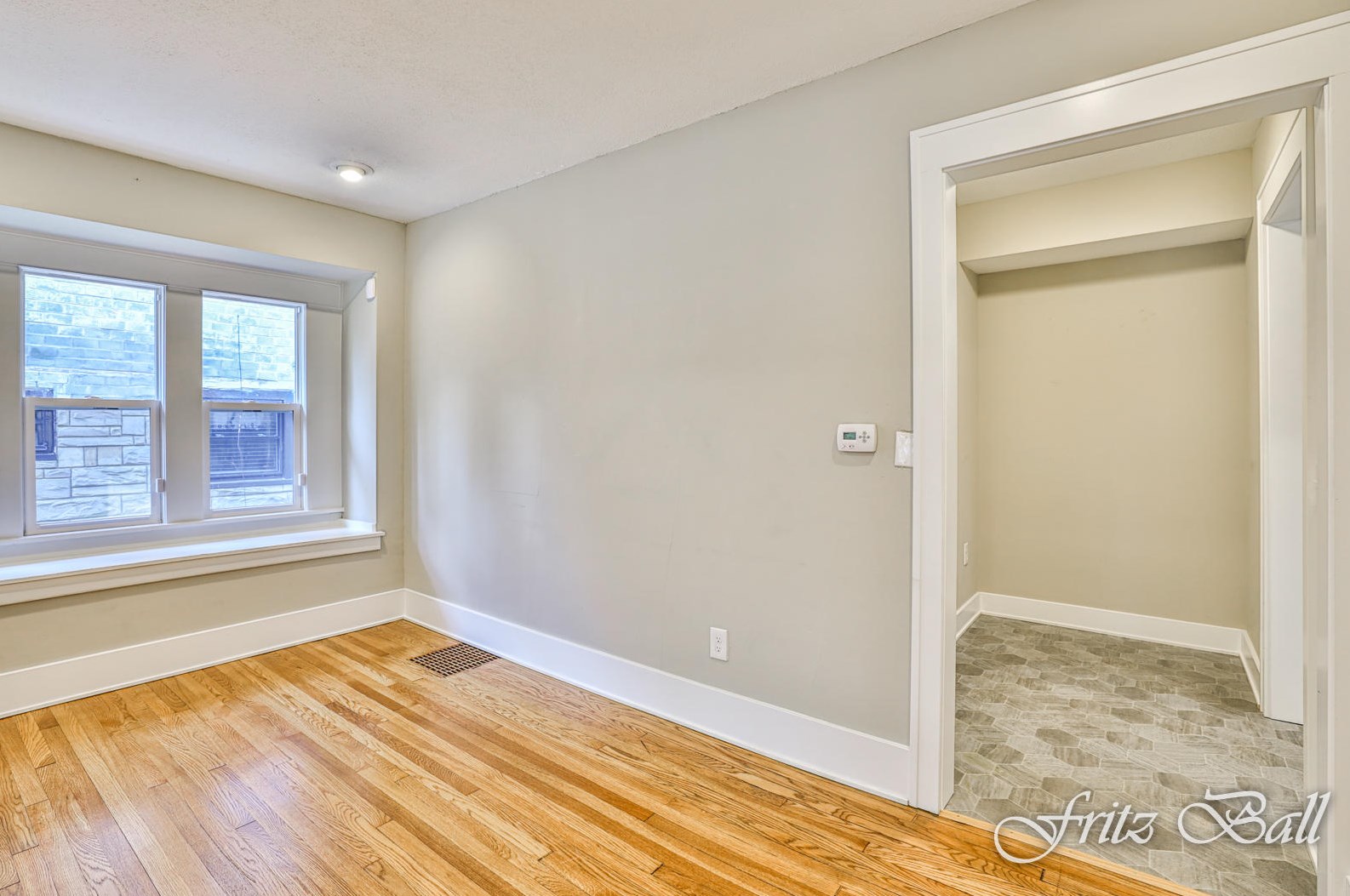 1930 Jefferson Ave, Grand Rapids MI  49507-2512 exterior