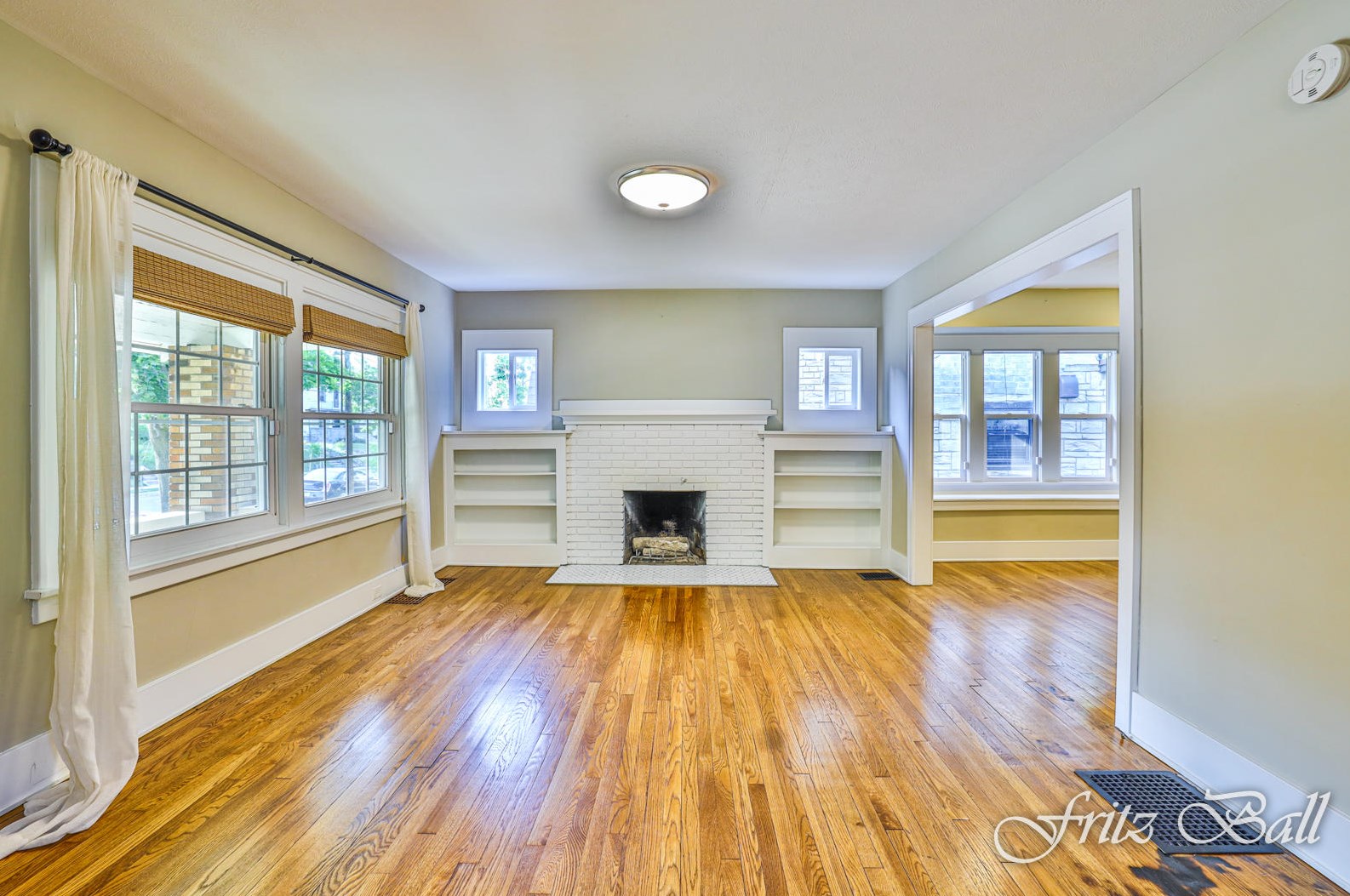 1930 Jefferson Ave, Grand Rapids MI  49507-2512 exterior