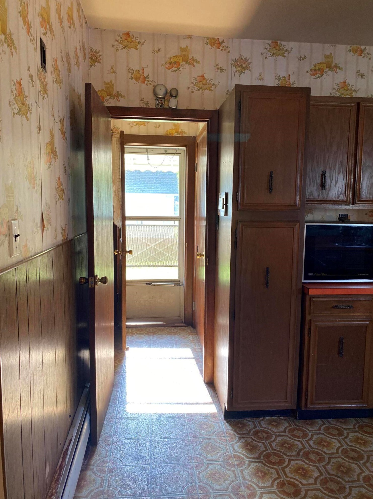 360 9th St, Stronach MI  49660-2156 exterior