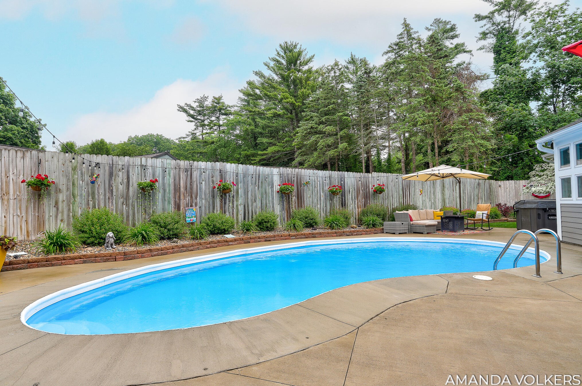 15609 Littlefield Ln, Spring Lake MI 49456-1129 exterior