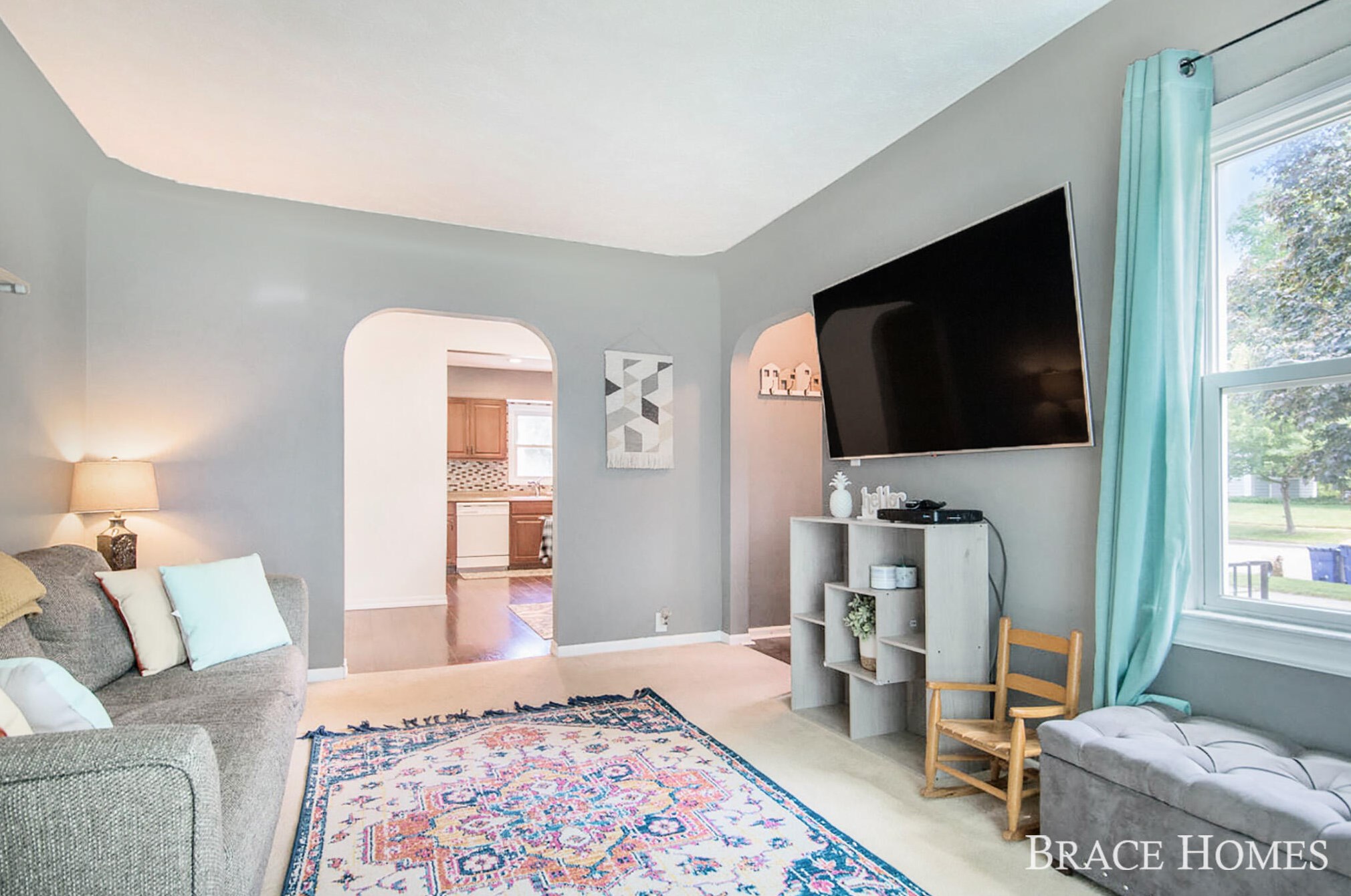 1015 Northlawn St, Grand Rapids MI  49505-3721 exterior