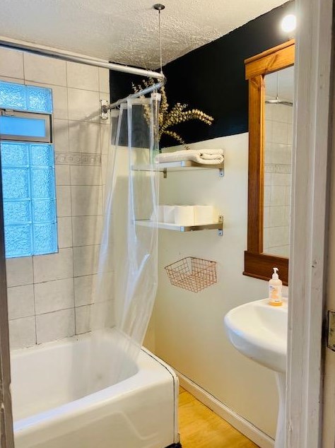 1138 Spring Ave, Grand Rapids MI  49503-1265 exterior