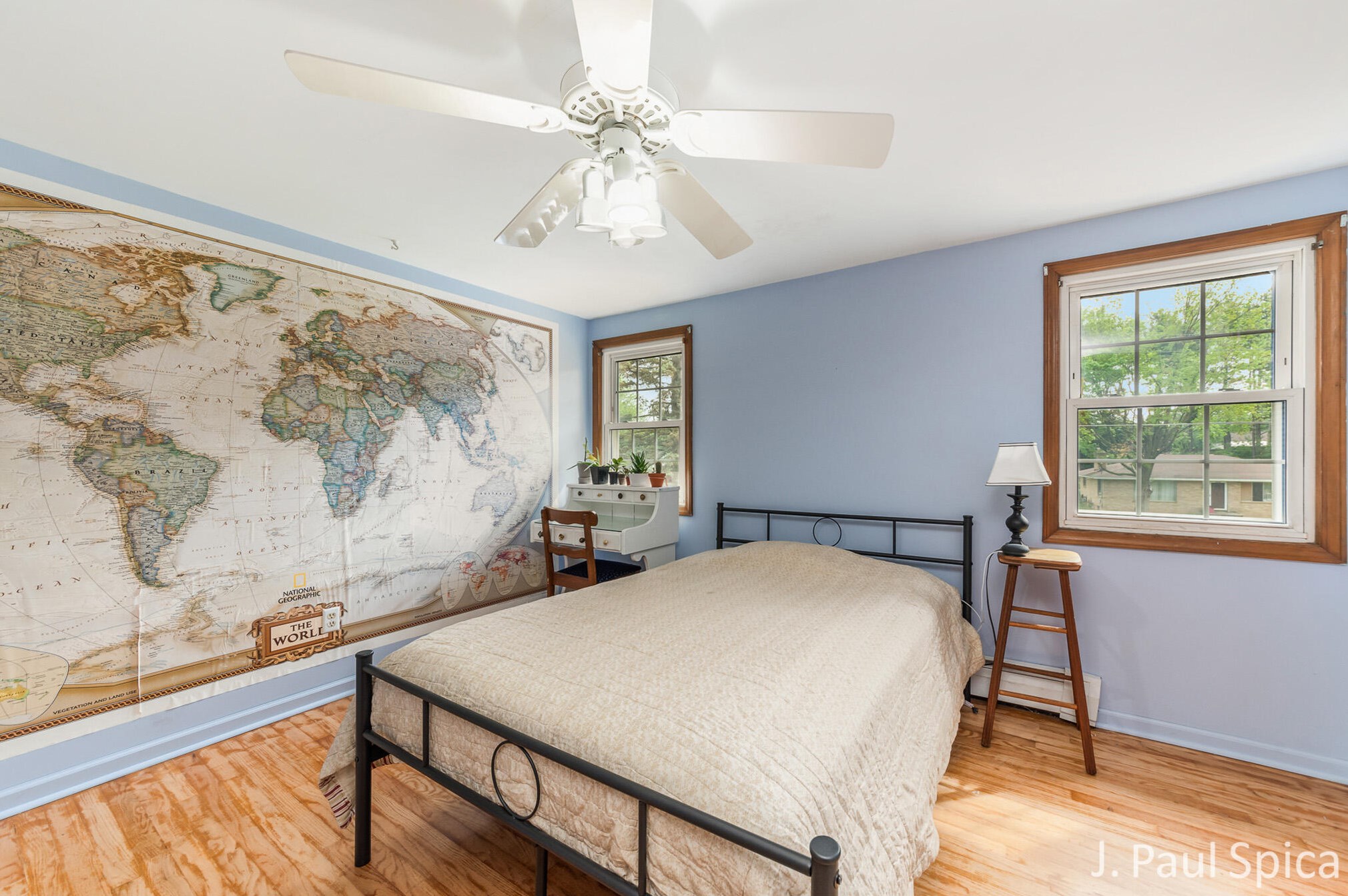 5685 Juanita Dr, Grand Rapids MI  49508-6466 exterior