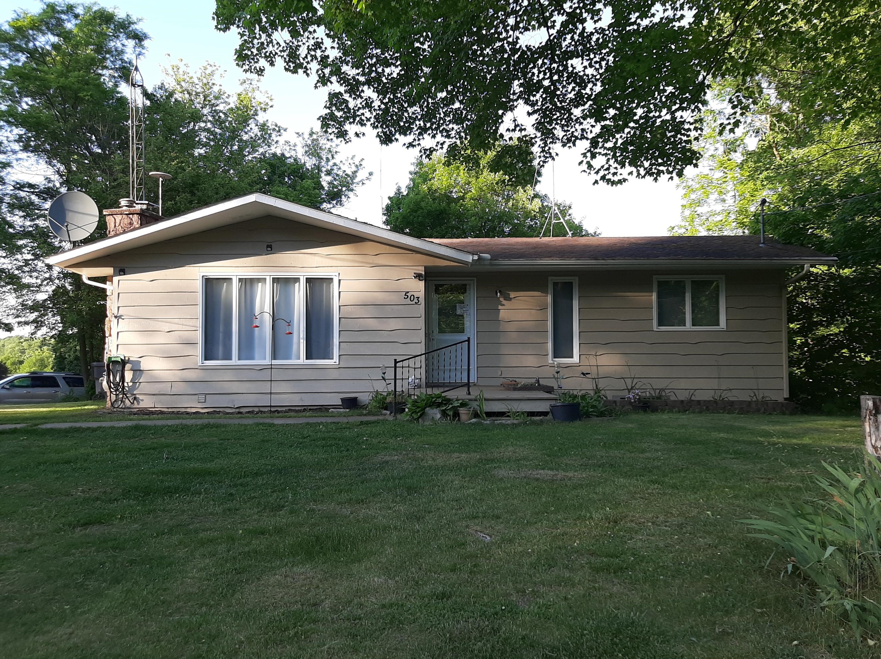 503 Chestnut St, Augusta, MI 49012-9751