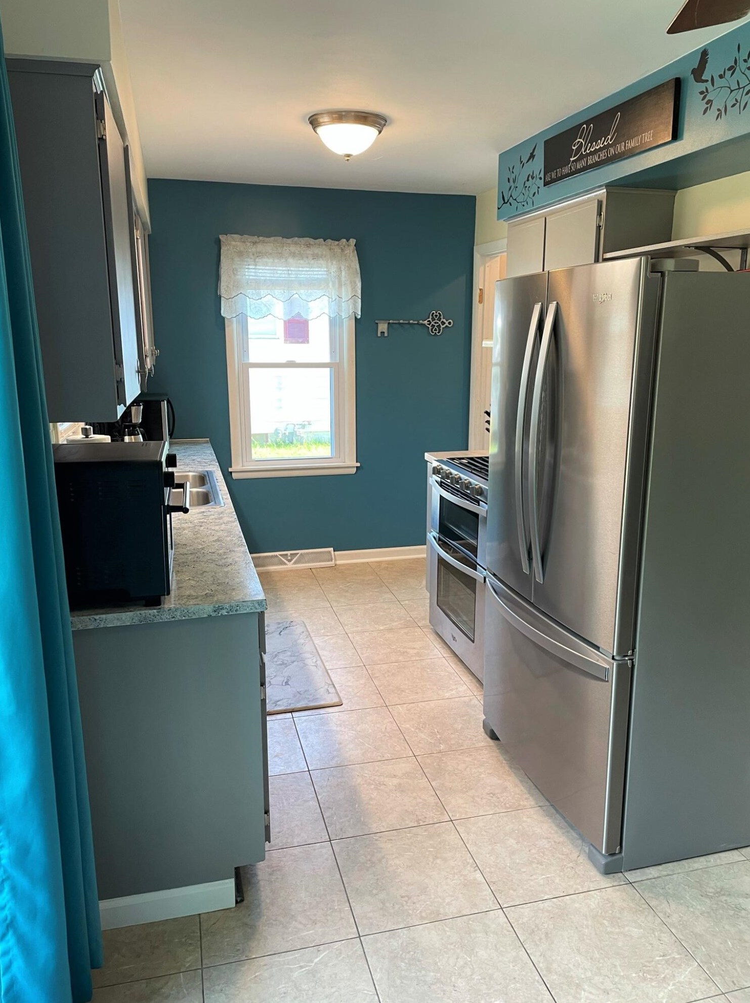 318 Lorene St, Wayland, MI 49348-1126