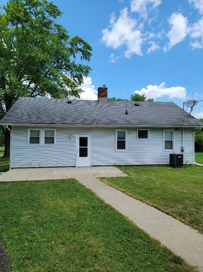 336 Fort St, Niles, MI 49120-3431