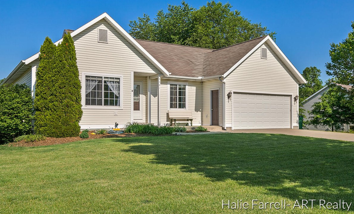 8681 Wood Wren Dr, Port Sheldon, MI 49460