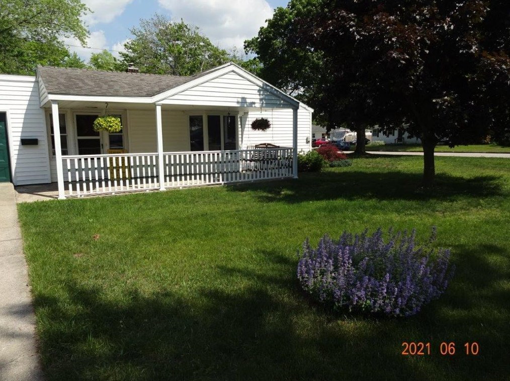 139 Lake St, Hart, MI 49420-1013