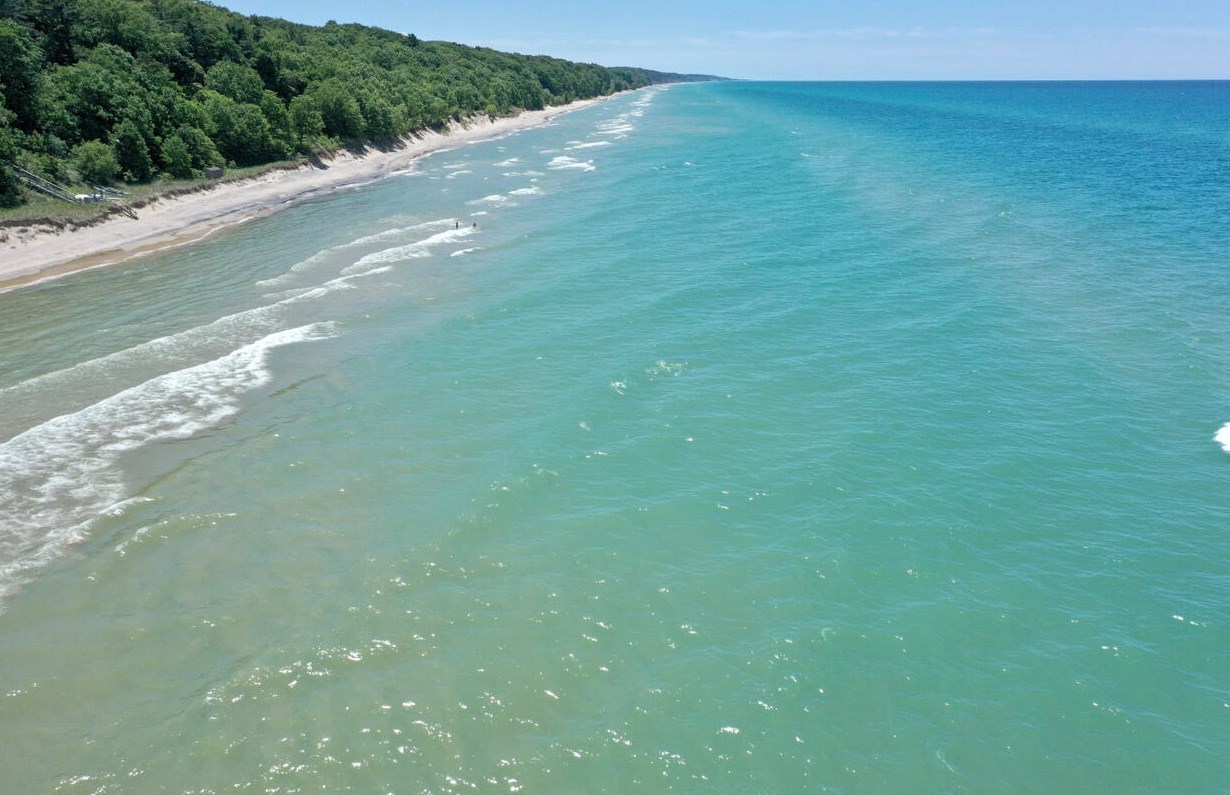 6896 Blue Star Hwy, Coloma, MI 49038-9316