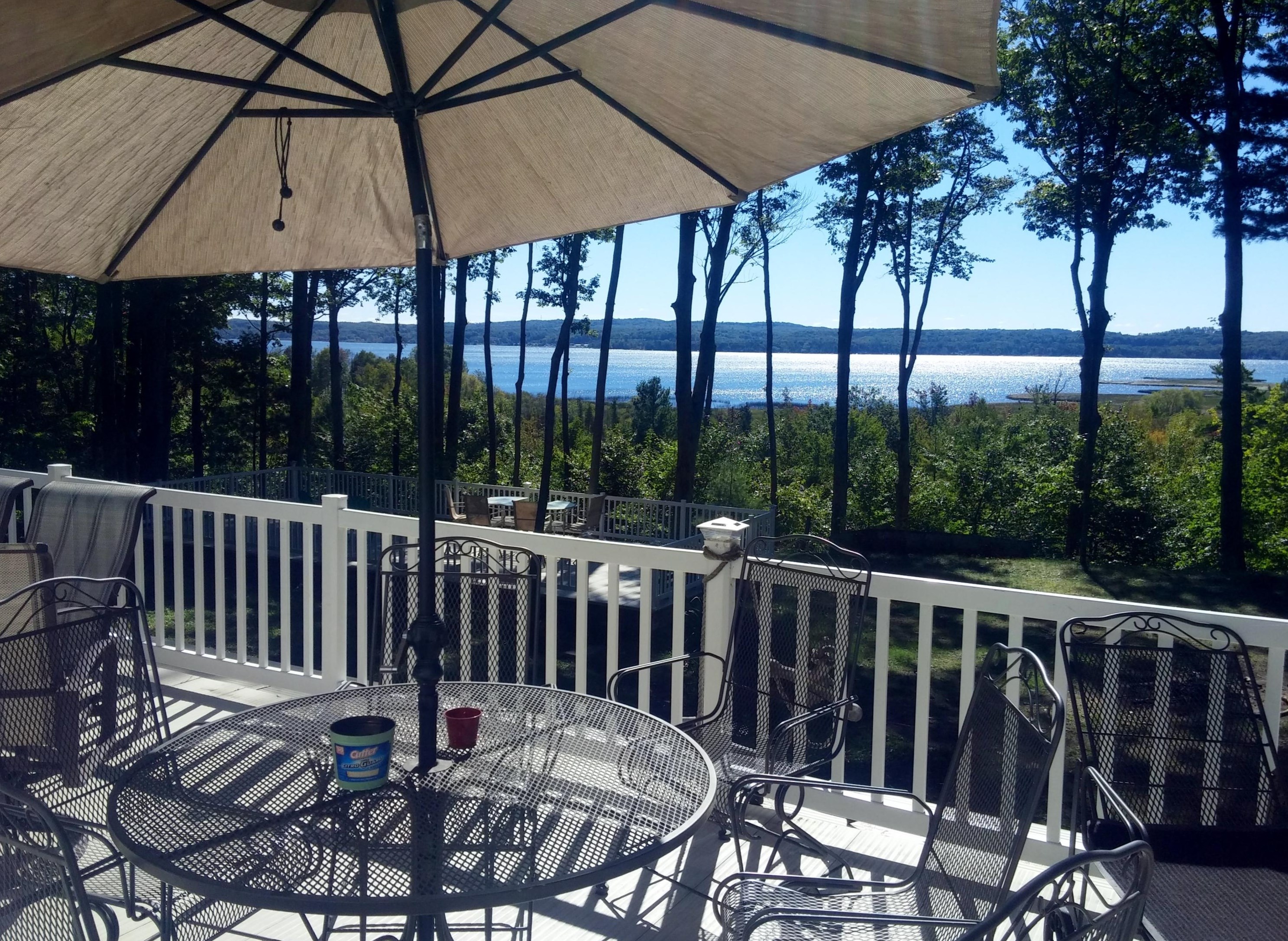 3468 Portage Point Dr, Onekama, MI 49675