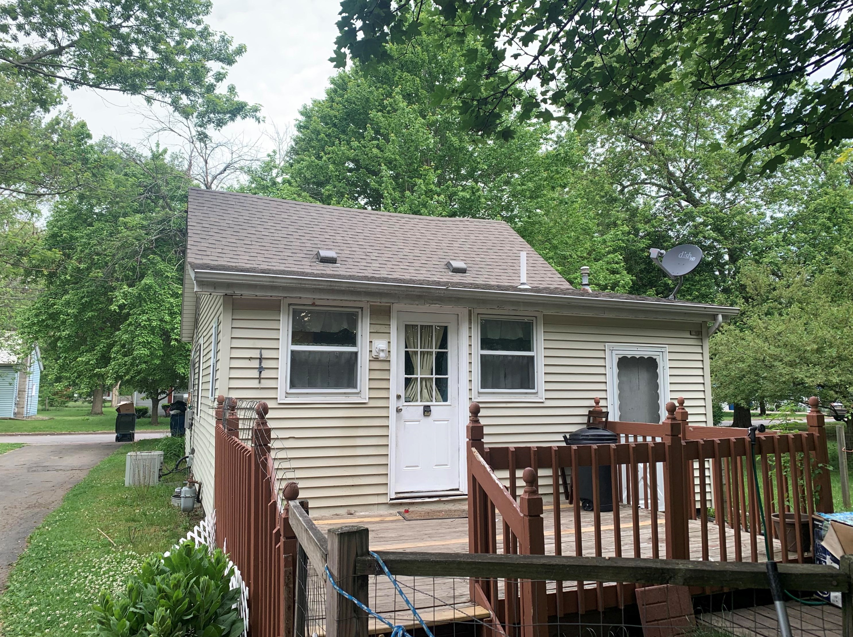 68 Rose St, Coldwater, MI 49036-1734