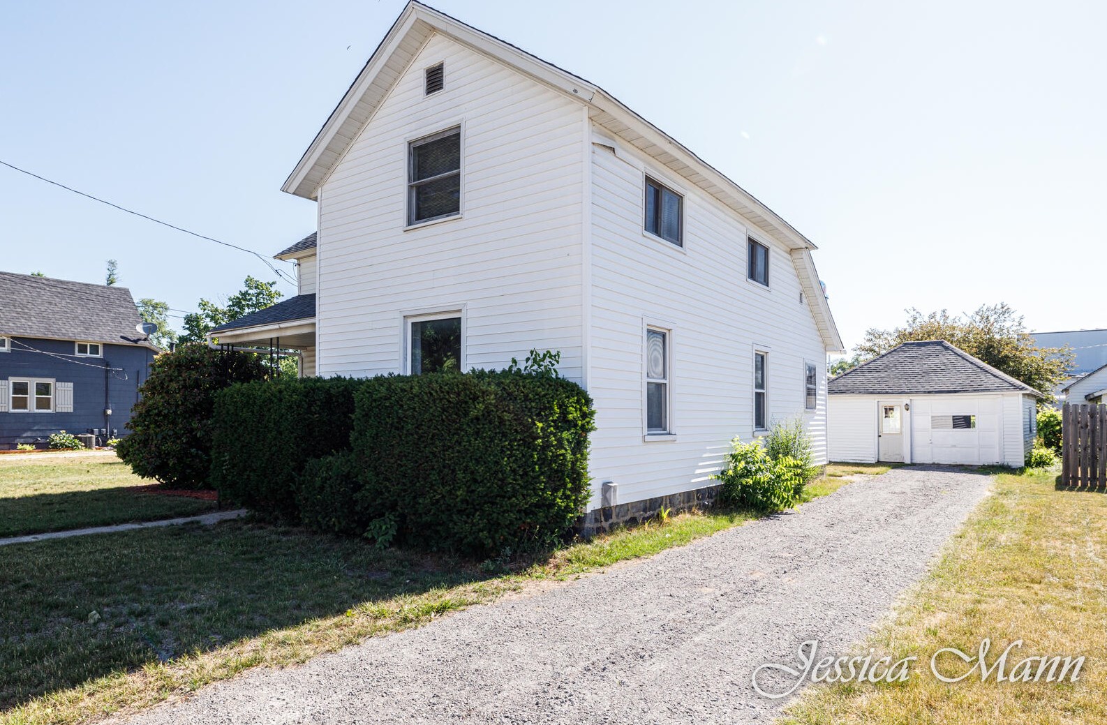 132 Maple St, Sparta, MI 49345-1310