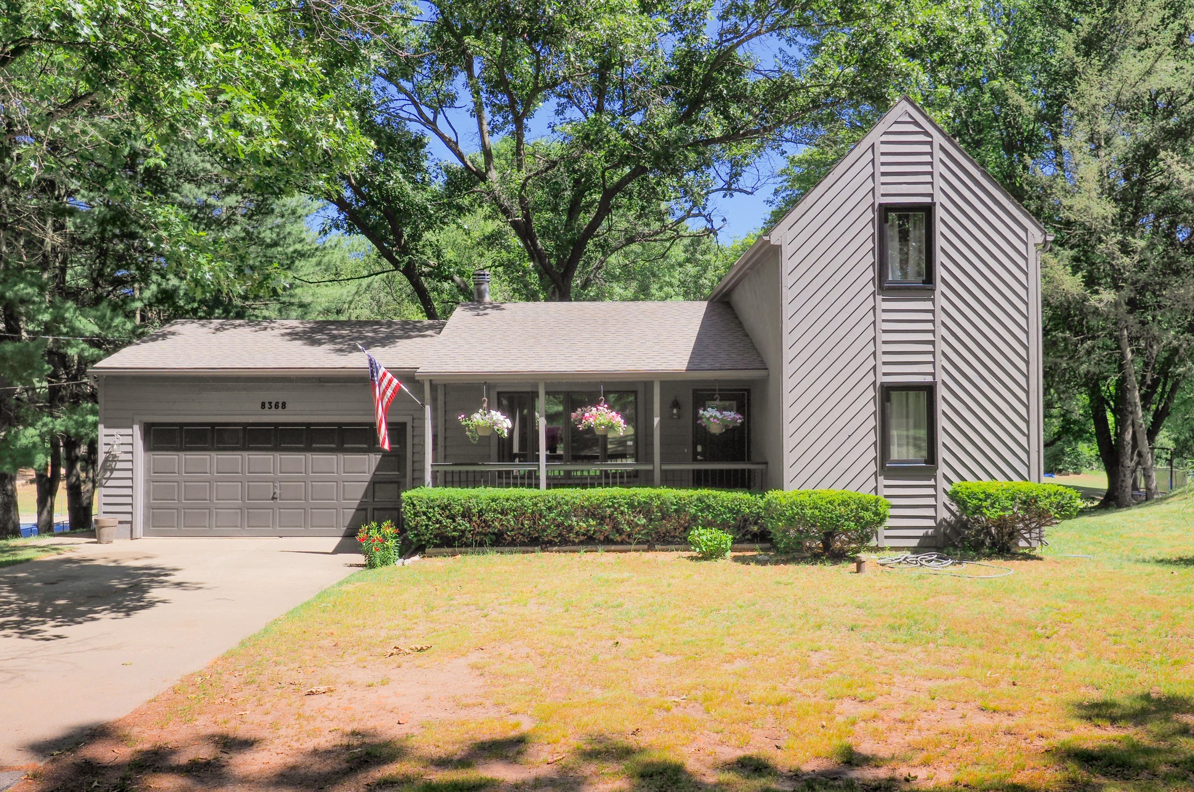 8368 Q Ave, Mattawan, MI 49071-9417