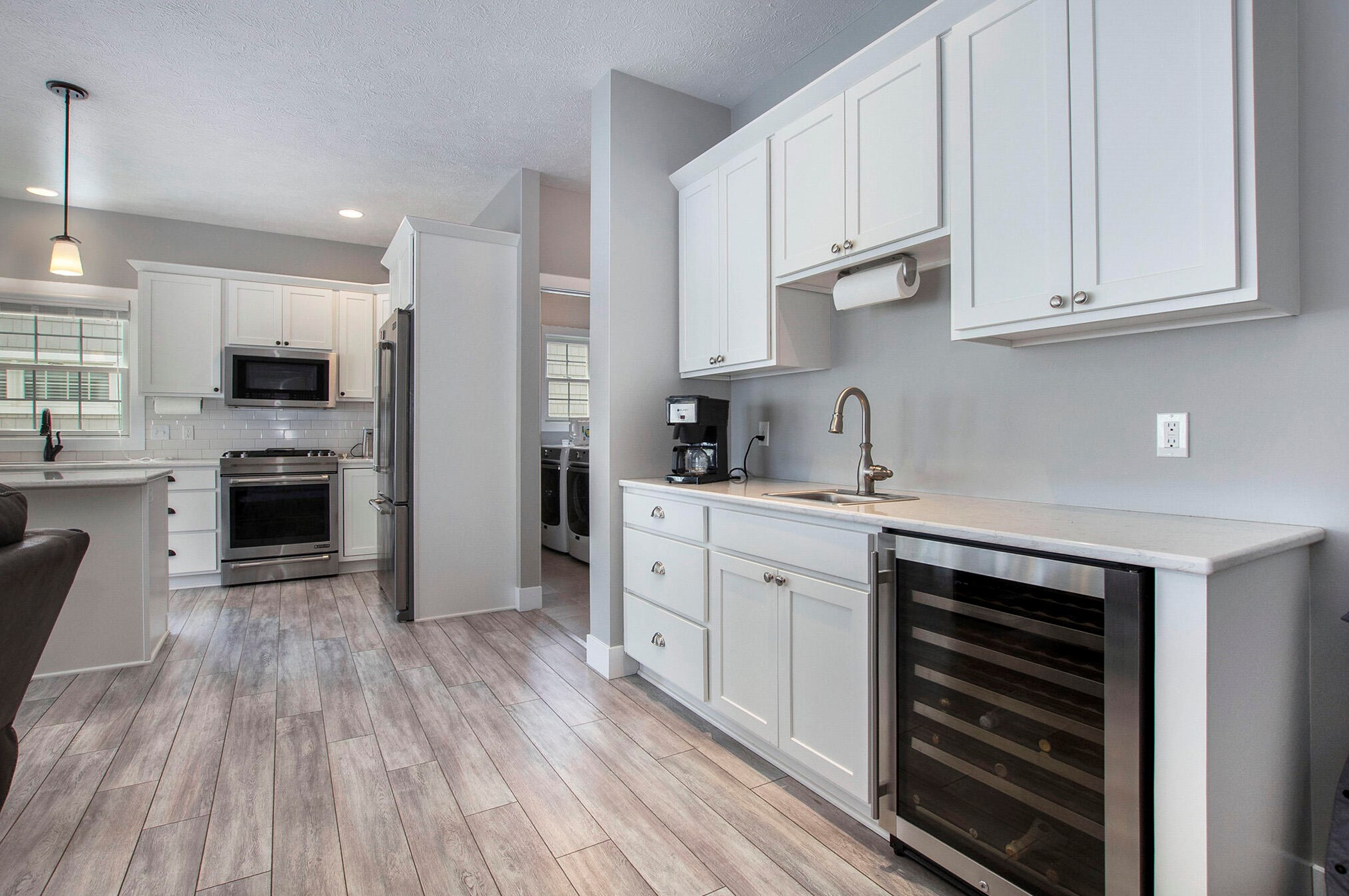 616 Parkview Ave, Spring Lake, MI 49456-1788