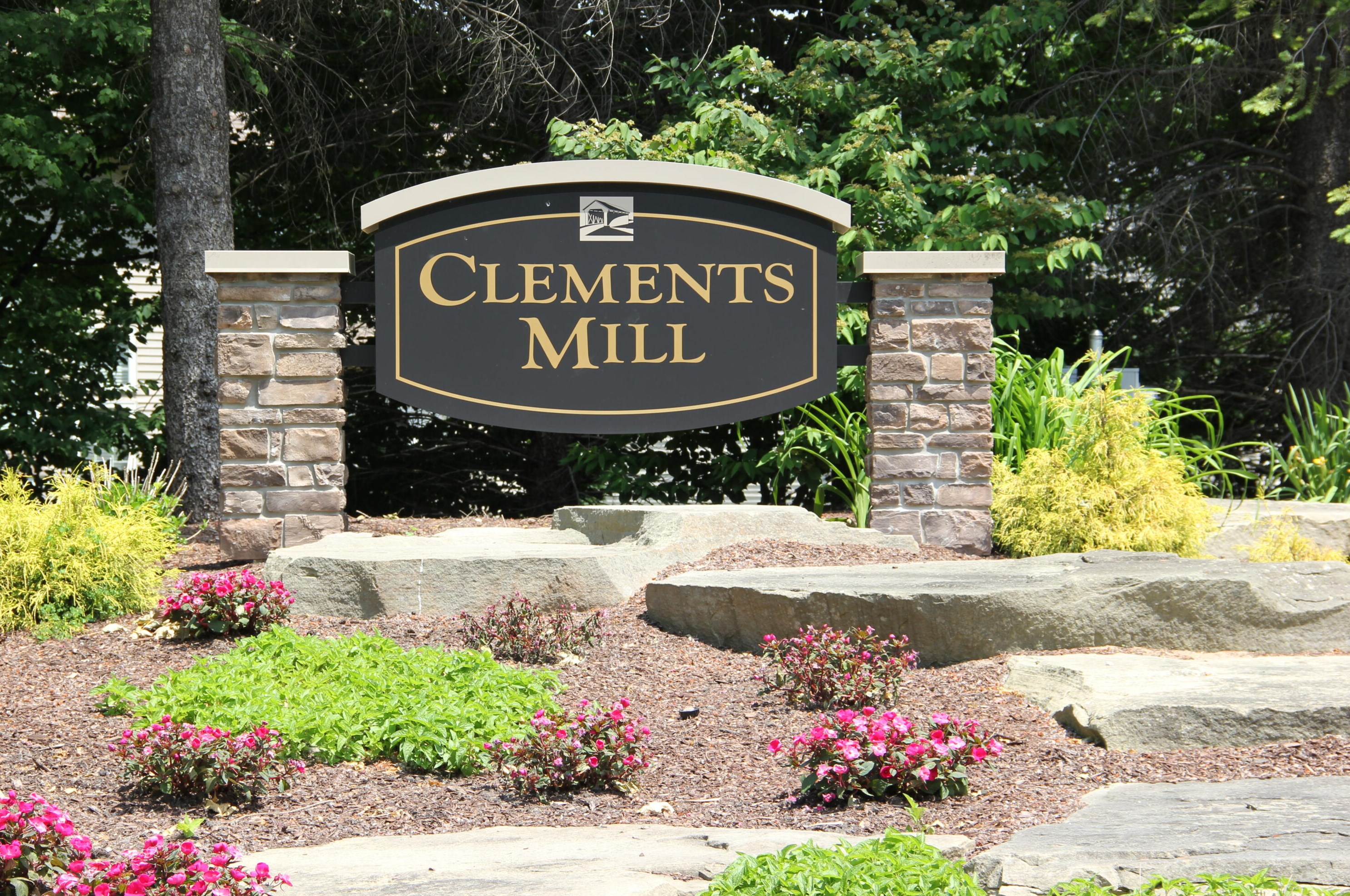 5496 Highbury Dr, Ada, MI 49301-7736