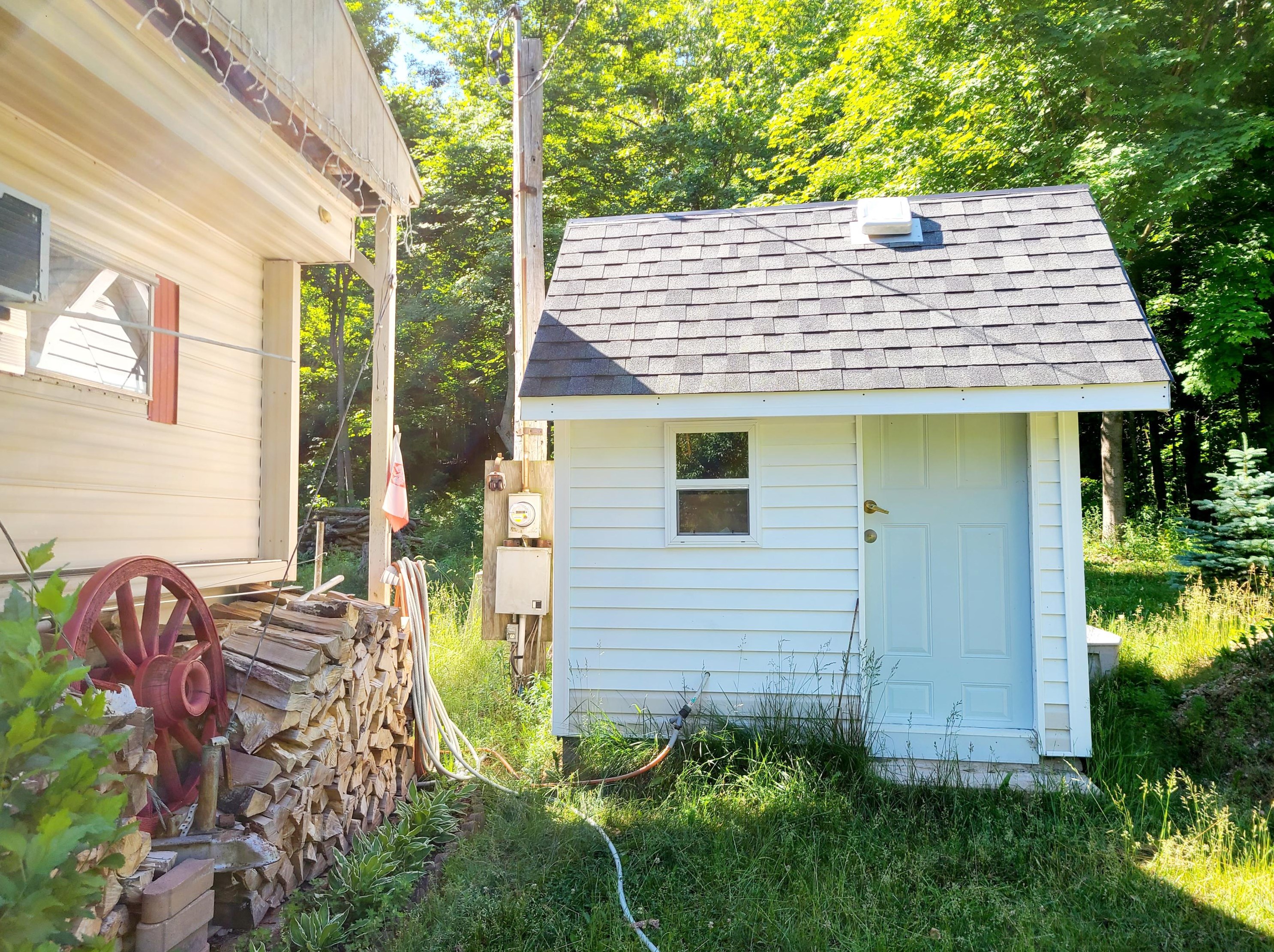 56643 56th St, Lawrence, MI 49064-9096