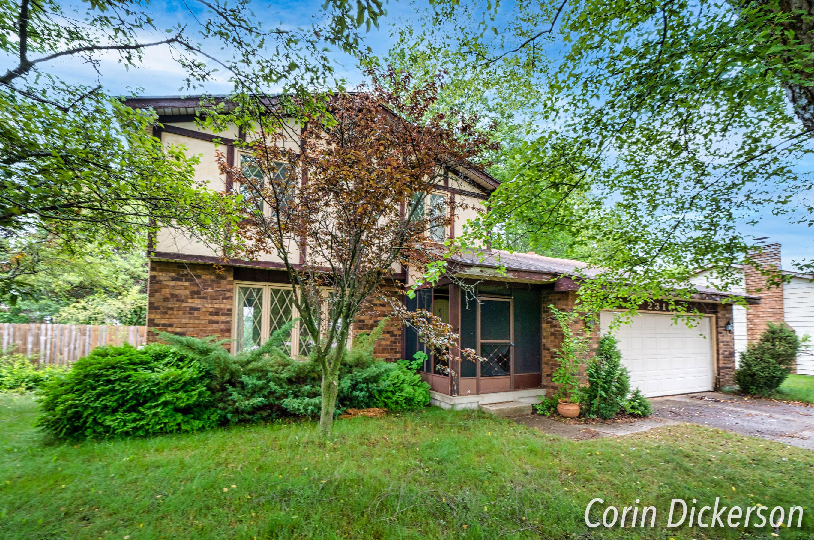 2319 Tyler St, Jenison, MI 49428-8744