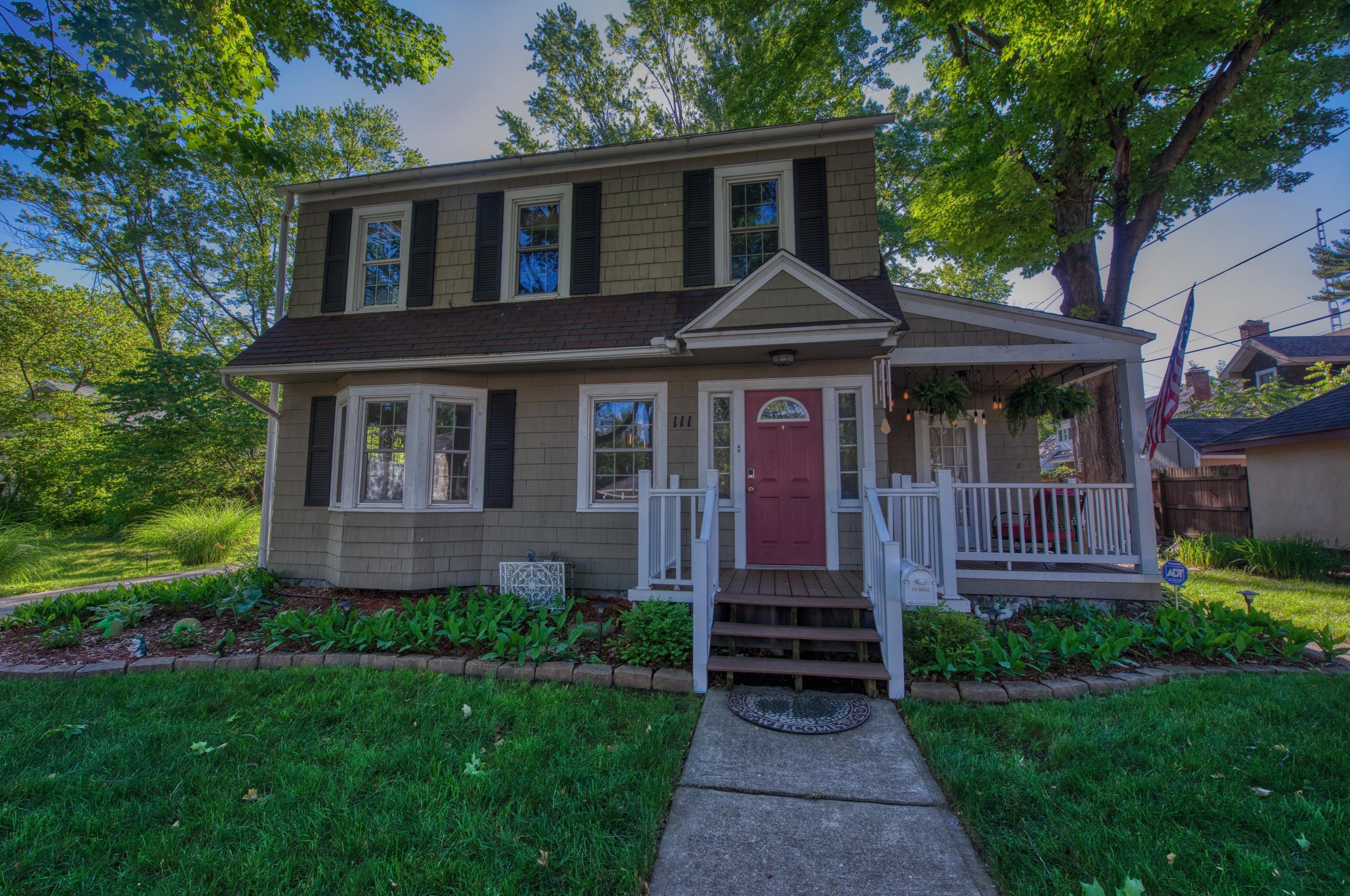 111 12th St, Niles, MI 49120-2627