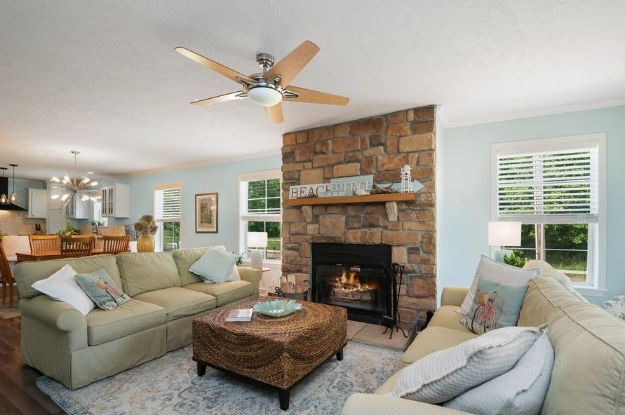 6261 Harding St, Coloma, MI 49038-8303