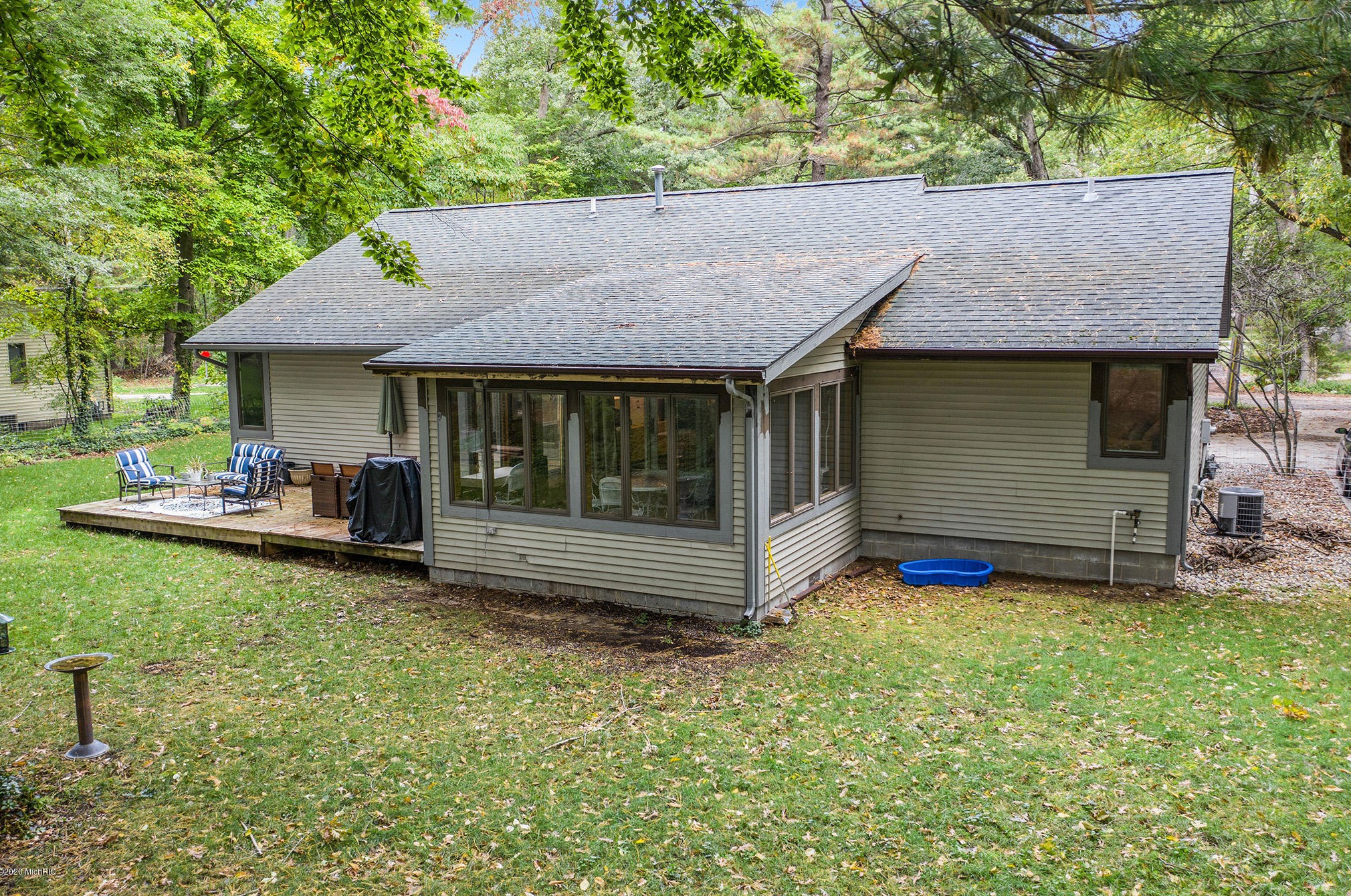 15304 Central Ave, Spring Lake MI  49456-9551 exterior