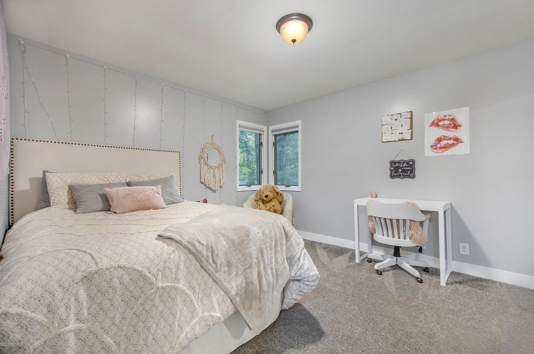 15304 Central Ave, Spring Lake MI  49456-9551 exterior