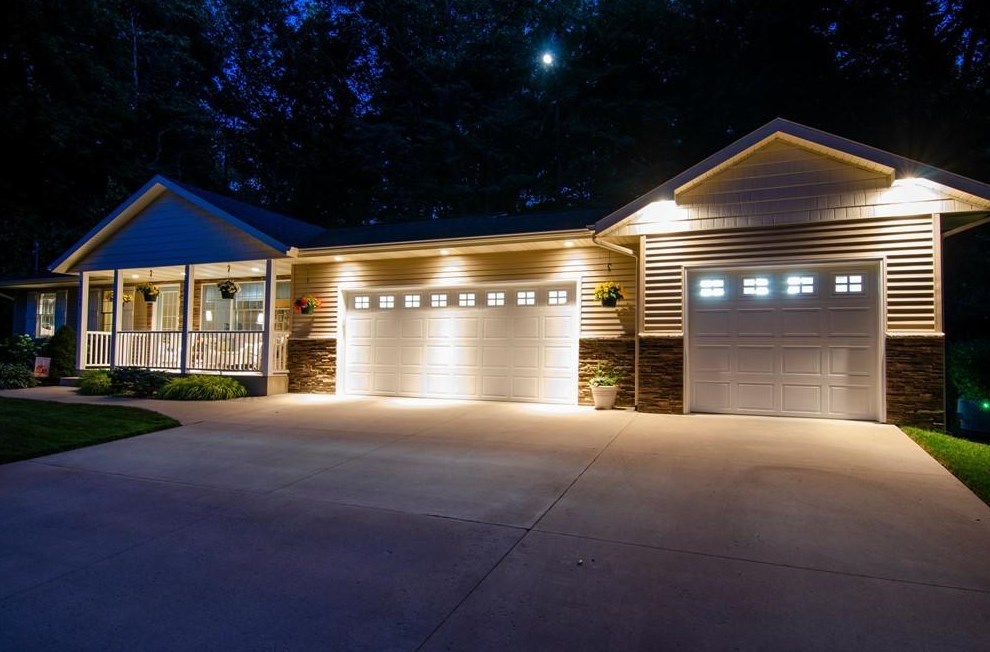 17268 Peppermill Dr, Spring Lake, MI 49456